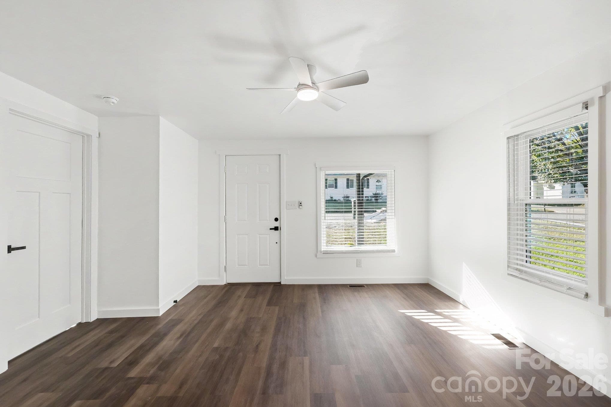 Single Family Residence at 727 Trotter Street, Thomasville, photo 15 of 35