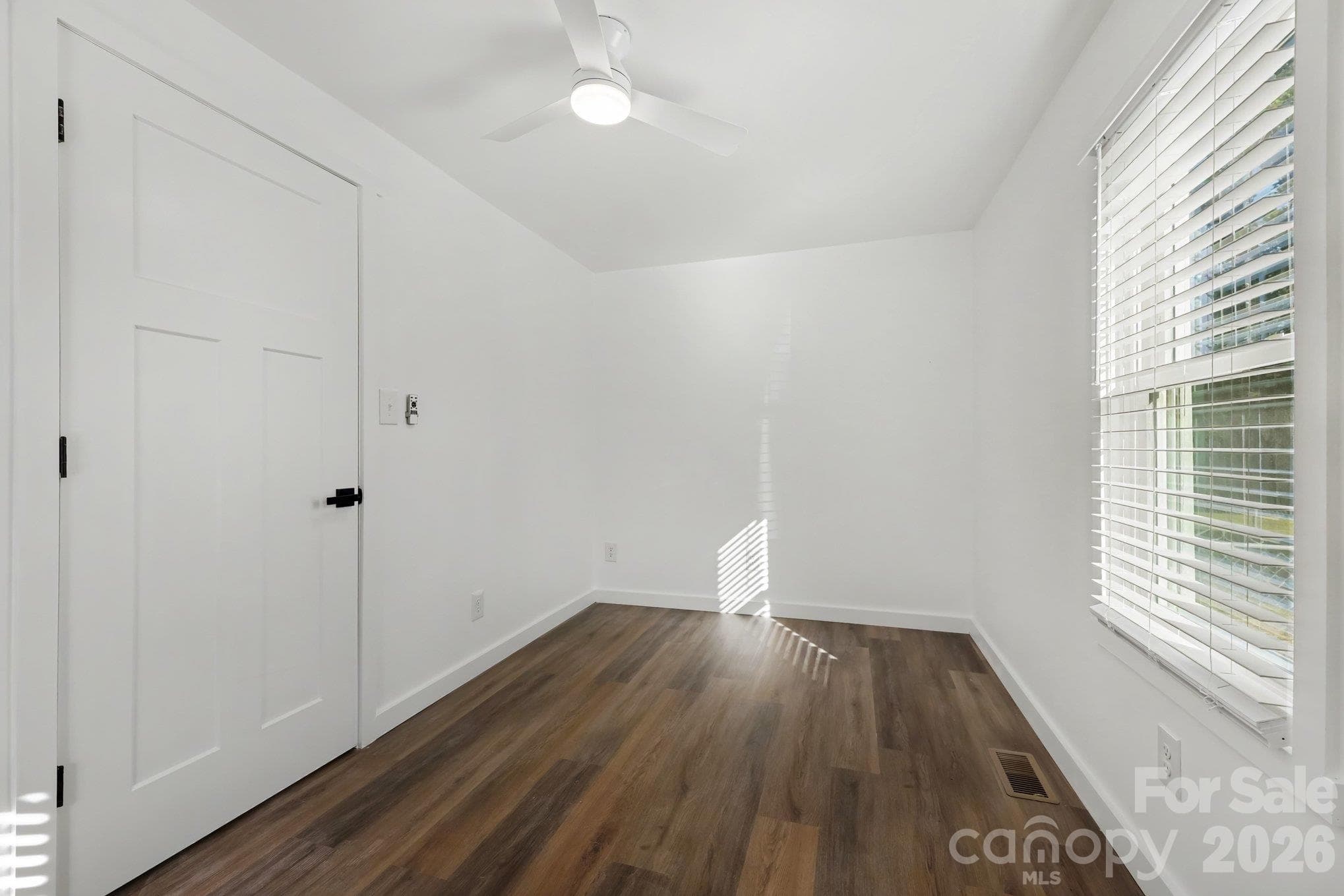 Single Family Residence at 727 Trotter Street, Thomasville, photo 19 of 35