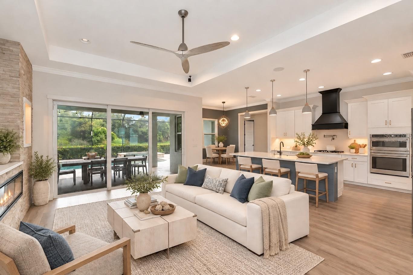 Virtually Staged - 6233 RIVO LAKES BLVD, SARASOTA
