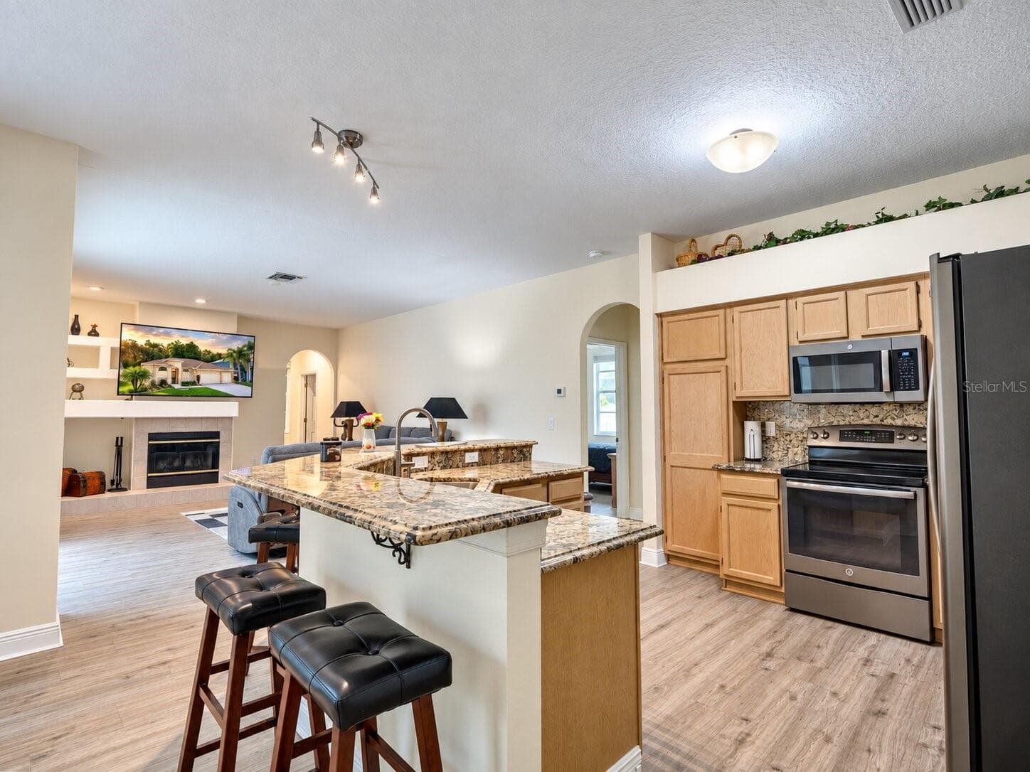 Single Family Residence at 4798 AUGUSTA AVE, OLDSMAR, photo 9 of 56