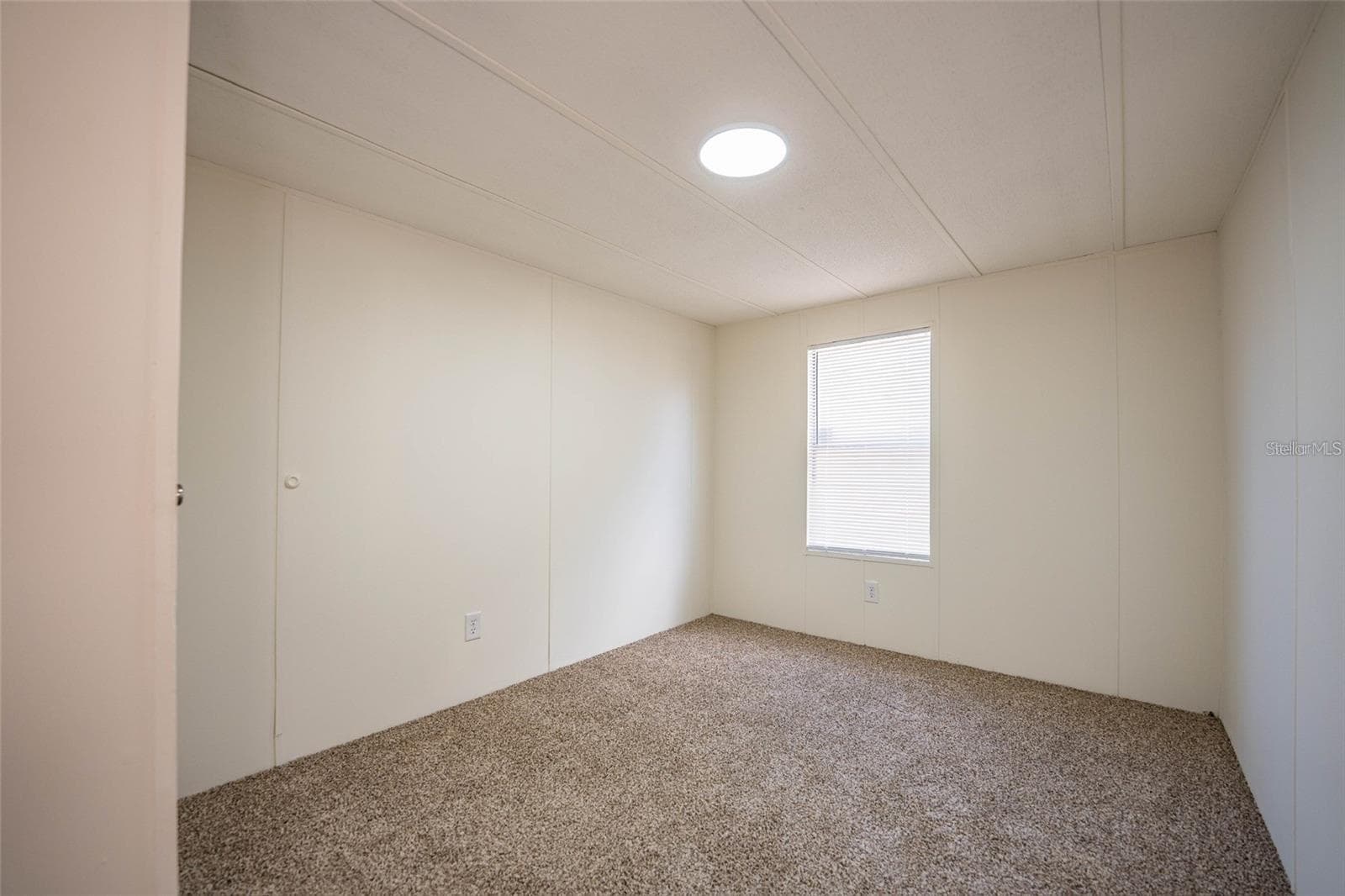 Manufactured Home at 6416 SHIFLETT AVE, LAKELAND, photo 17 of 18
