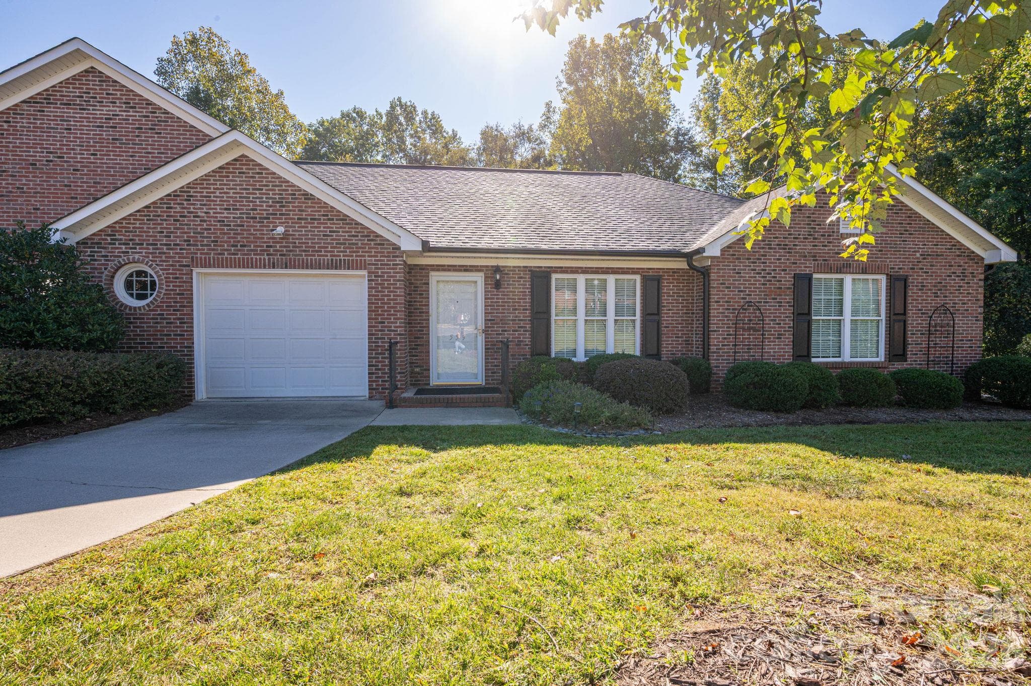 559 Queen Brogan Court