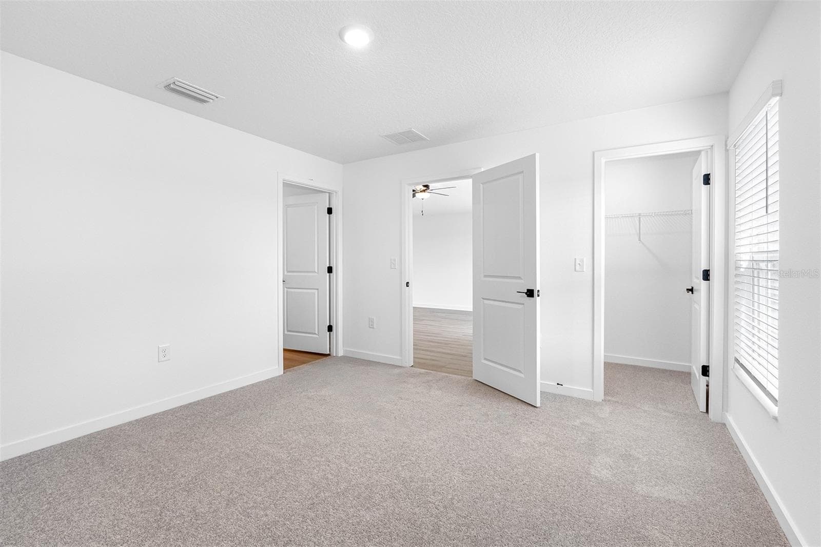 Single Family Residence at 7130 CANOPY LN, LAKELAND, photo 6 of 19