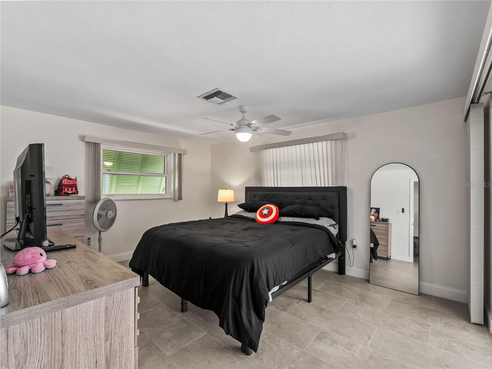 PrimarySuite_2903rdStreet_BonitaSprings_NaturalLight_Corner.jpg - 290 3RD ST W, BONITA SPRINGS