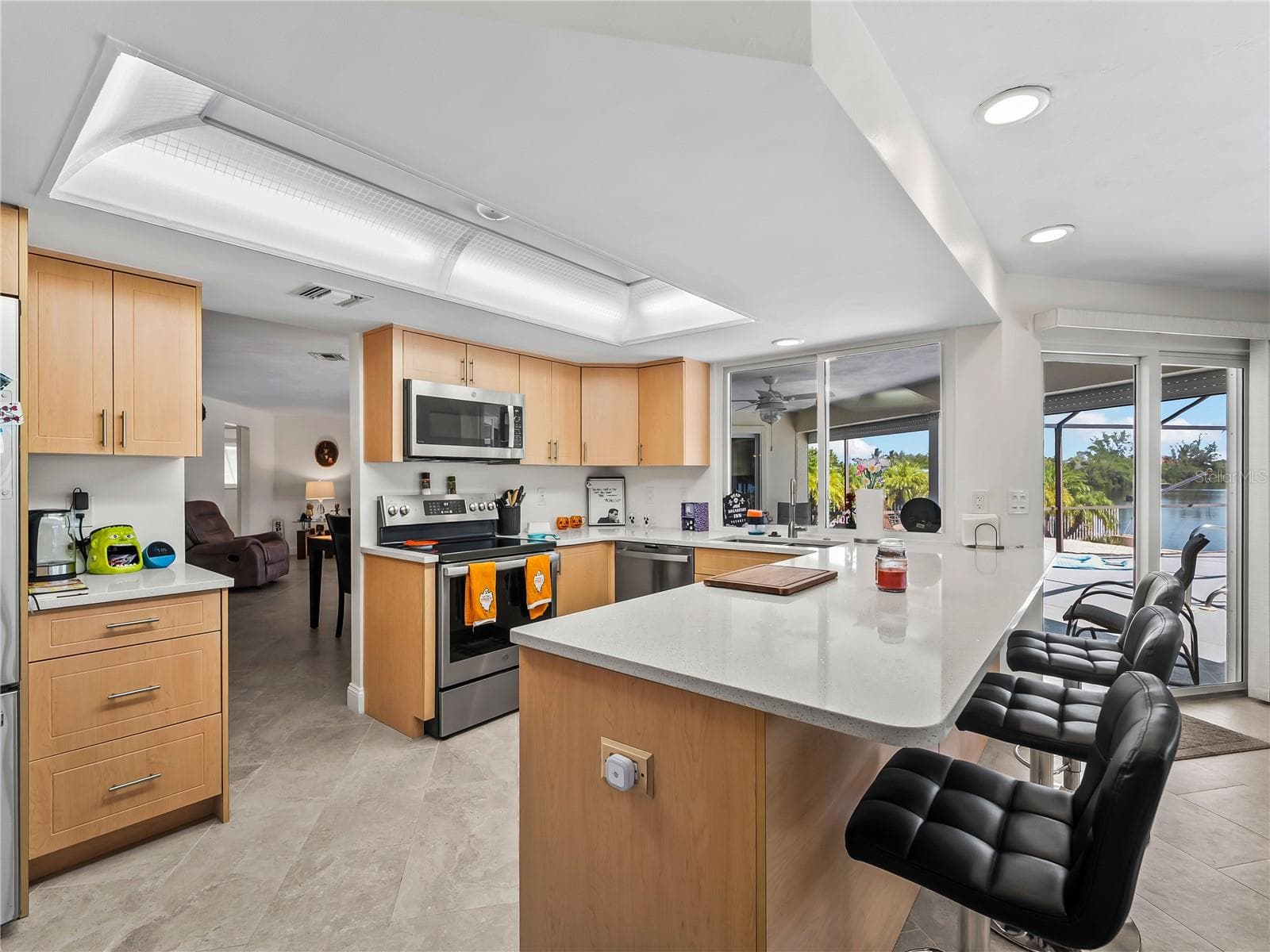 Kitchen_2903rdStreet_BonitaSprings_OpenConcept_Corner.jpg - 290 3RD ST W, BONITA SPRINGS