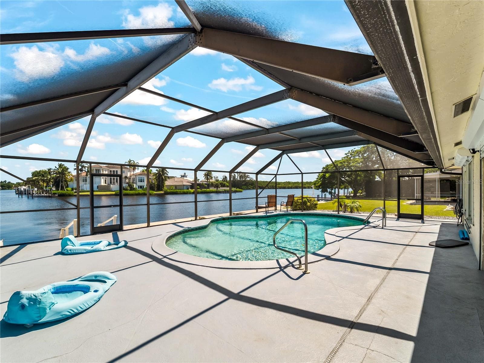 Pool_2903rdStreet_BonitaSprings_ScreenEnclosure_LanaiView.jpg - 290 3RD ST W, BONITA SPRINGS