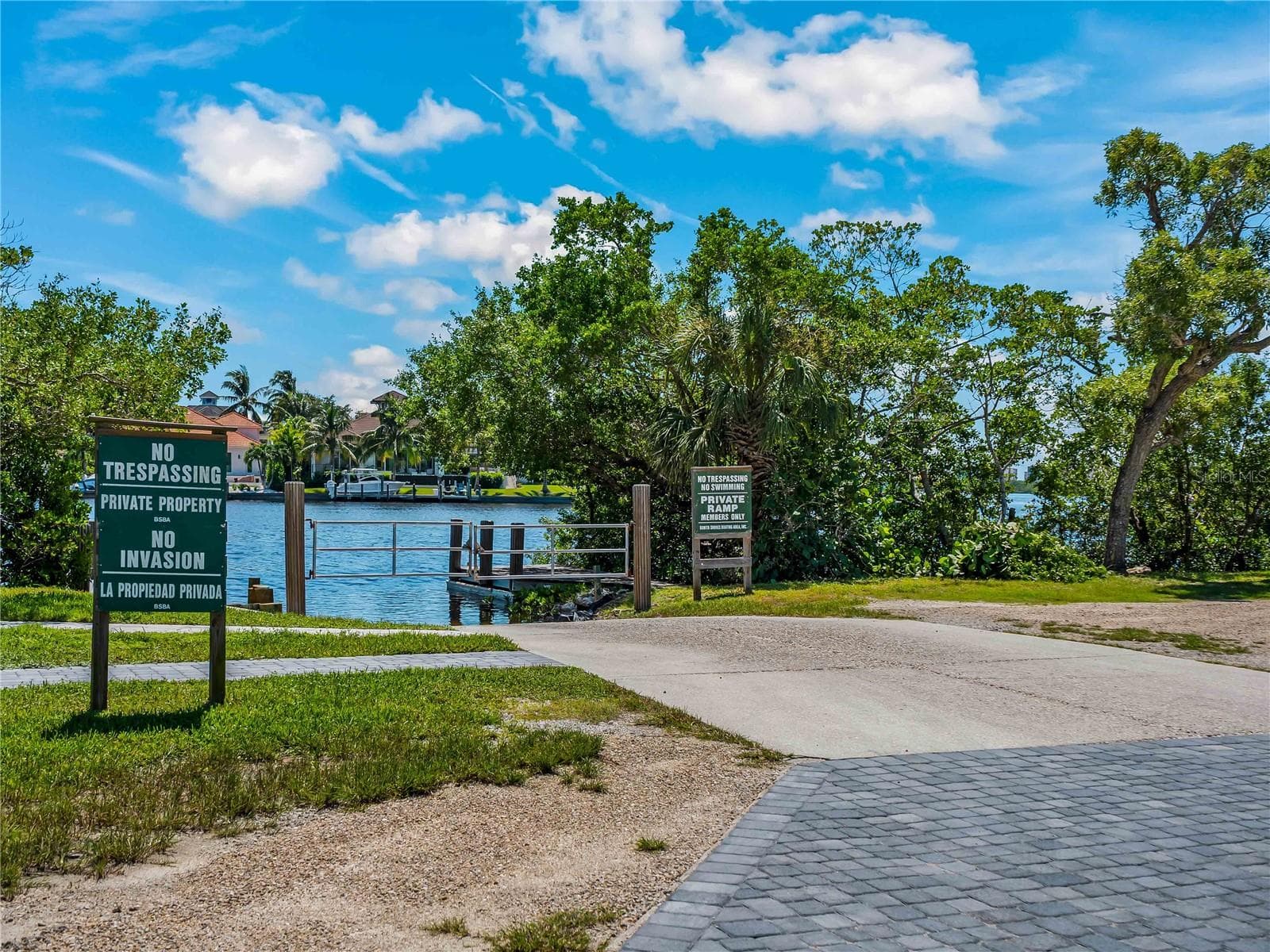 StreetView_2903rdStreet_BonitaSprings_Neighborhood_Daylight.jpg - 290 3RD ST W, BONITA SPRINGS