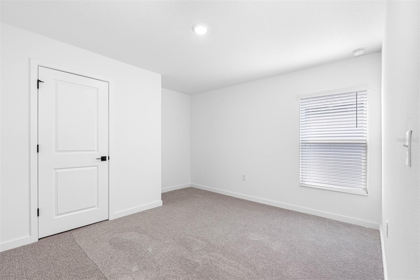 Single Family Residence at 7118 CANOPY LN, LAKELAND, photo 11 of 18