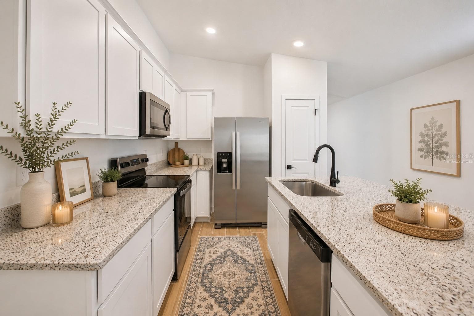 Virtually Staged - 7118 CANOPY LN, LAKELAND