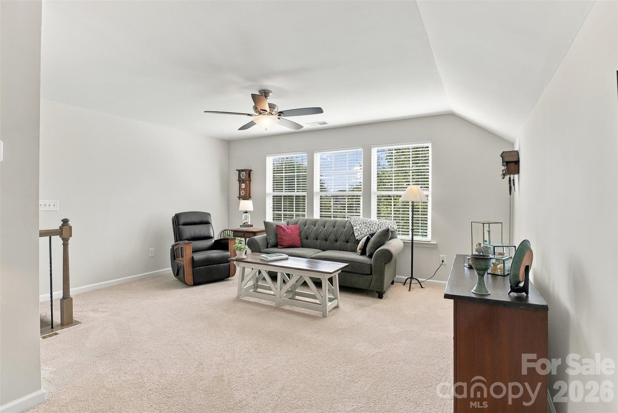 Single Family Residence at 5005 Big Bend Drive, Lancaster, photo 24 of 48