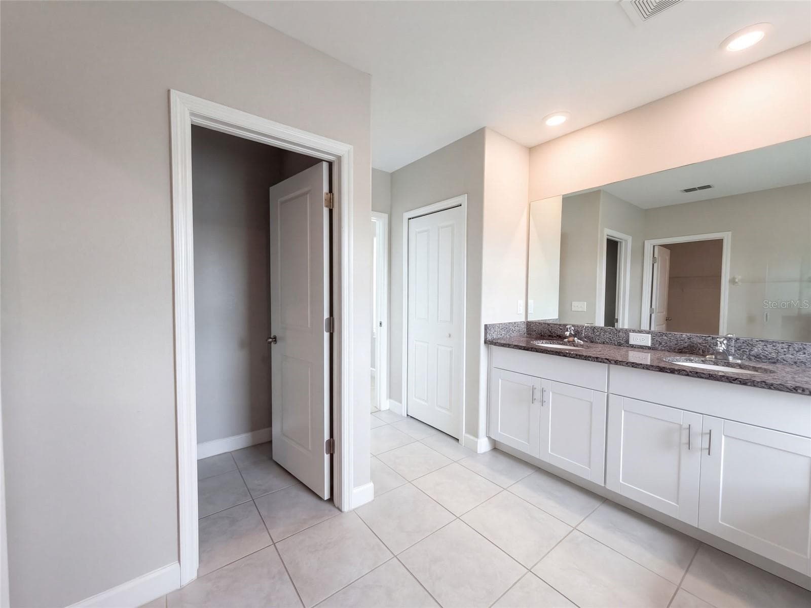 Single Family Residence at 9430 CHANNING HILL DR, RUSKIN, photo 13 of 23