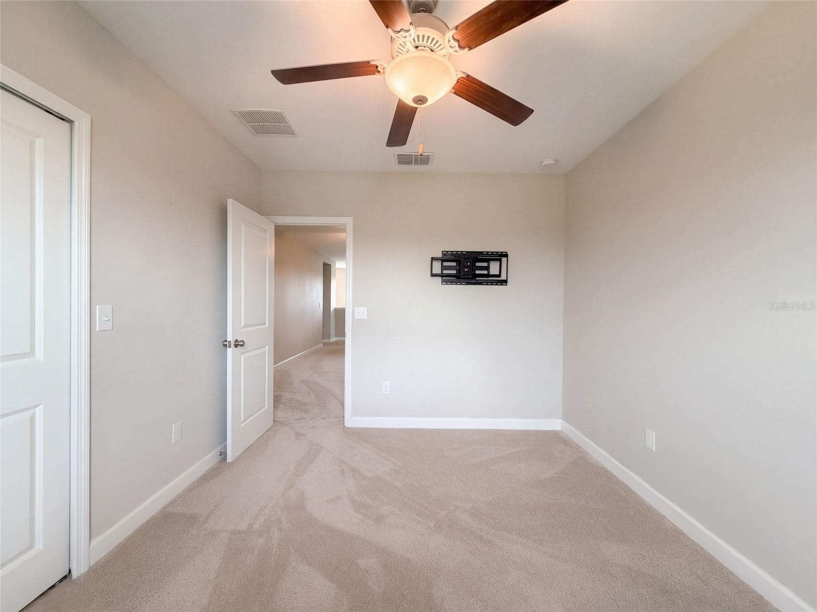 Single Family Residence at 9430 CHANNING HILL DR, RUSKIN, photo 17 of 23