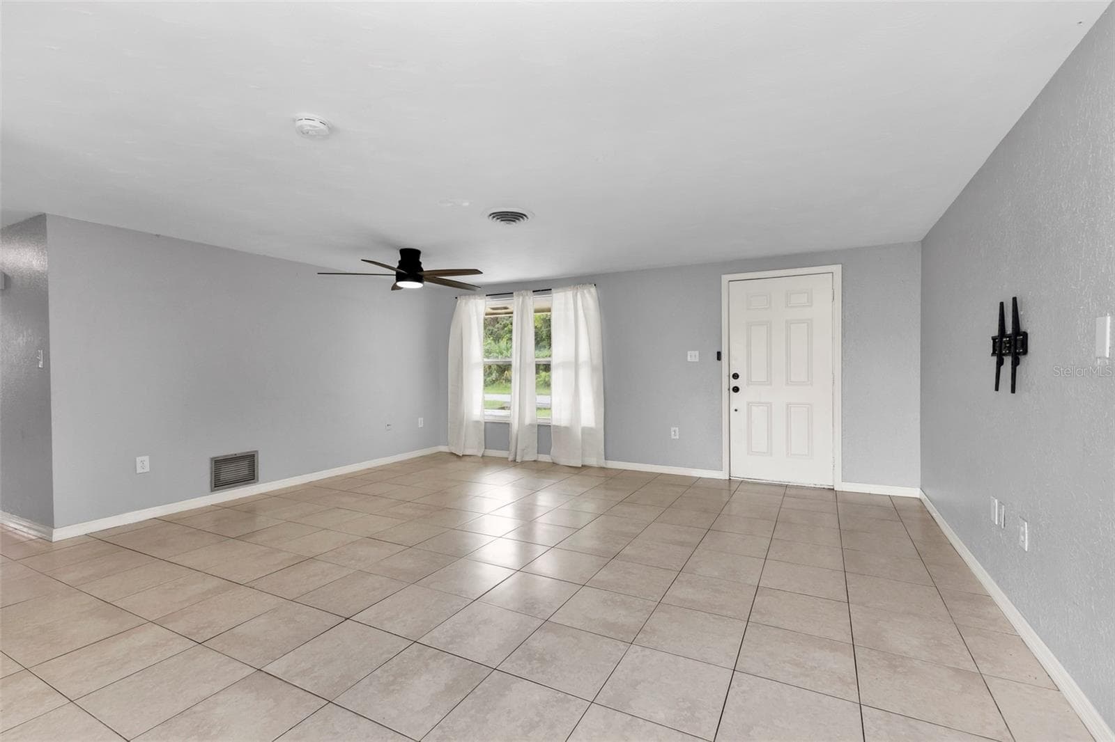 Livingroom - 424 VANNELL ST, PORT CHARLOTTE