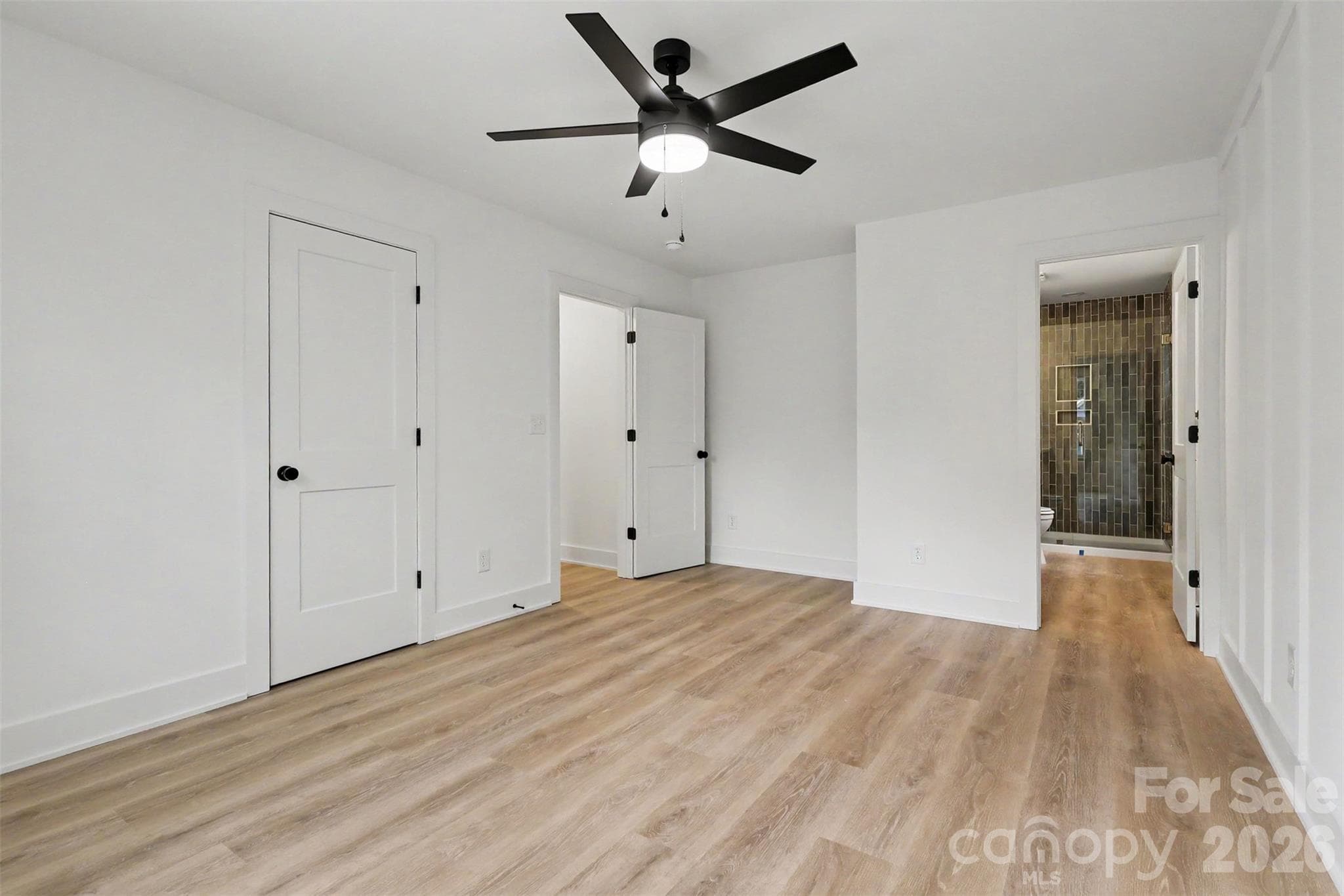 Single Family Residence at 603 W Lewis Street, Dallas, photo 15 of 28