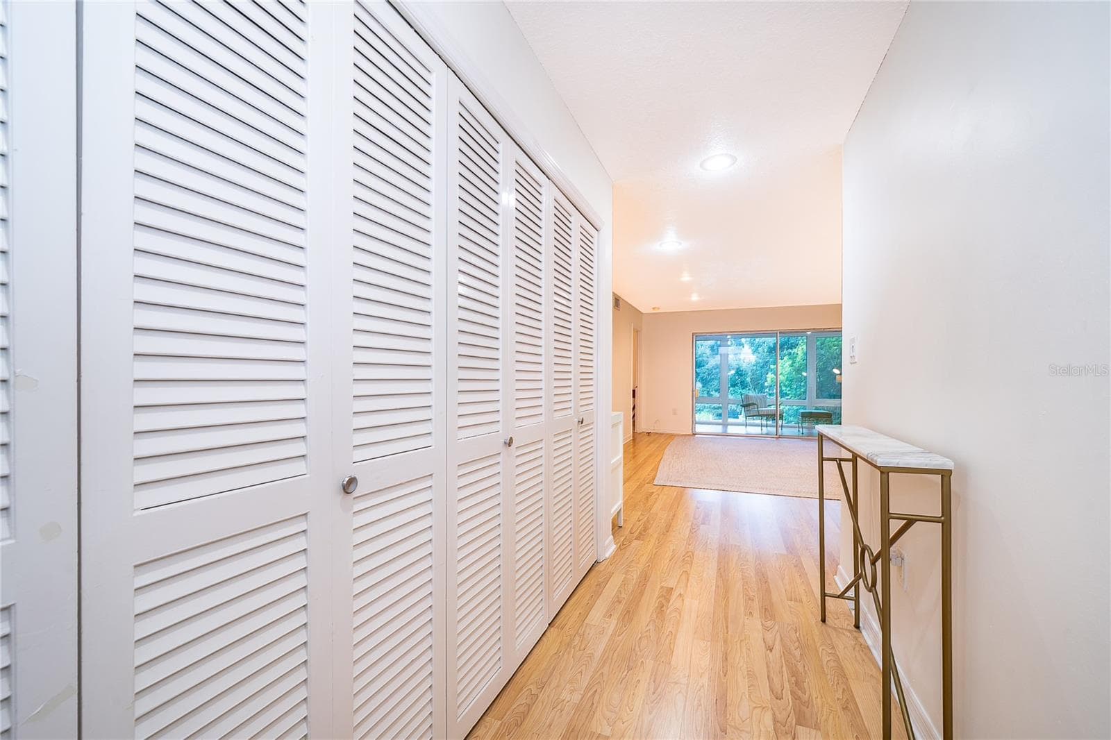 front entry way - 700 MELROSE AVE #M23, WINTER PARK
