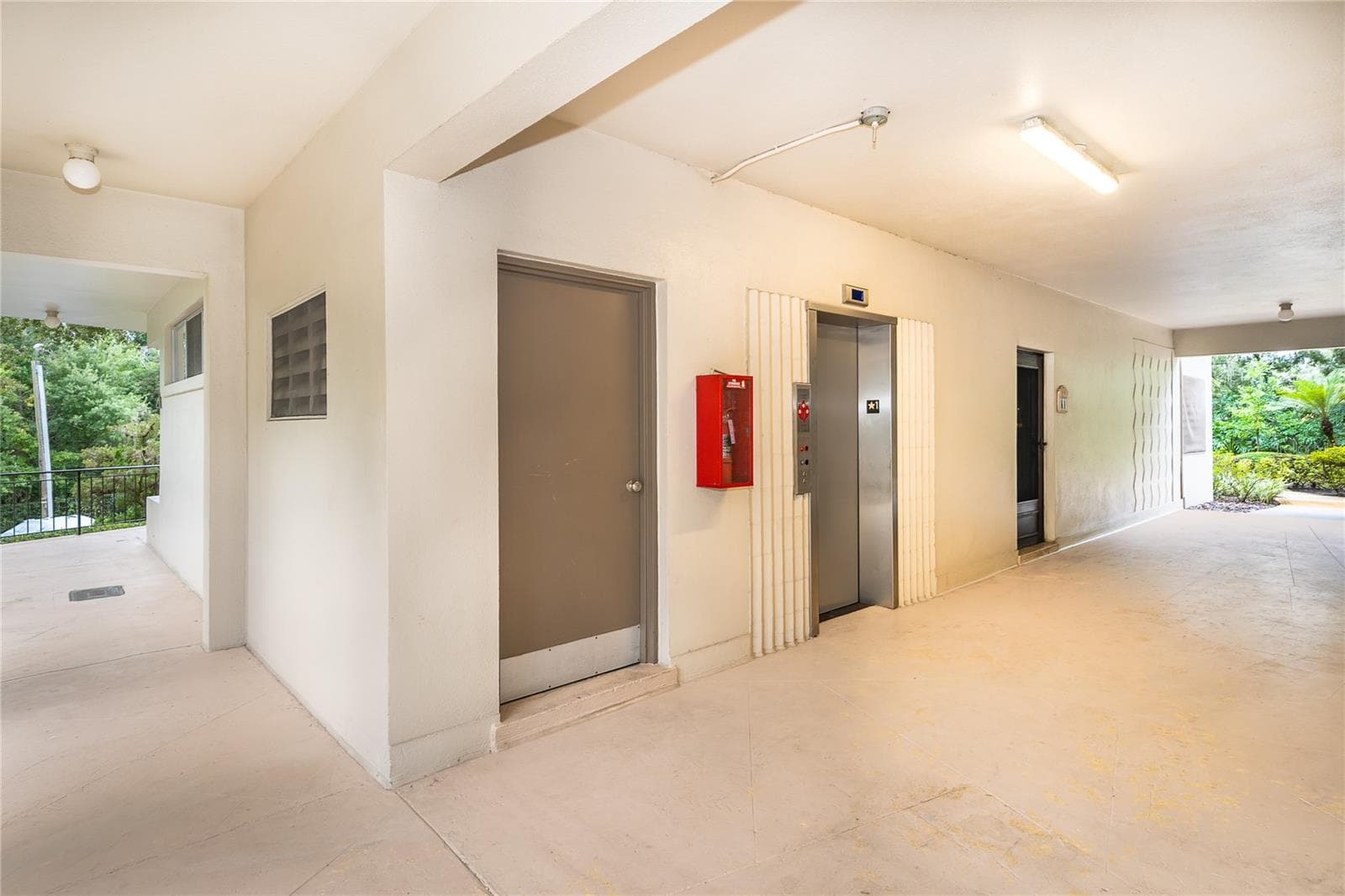 building elevator - 700 MELROSE AVE #M23, WINTER PARK