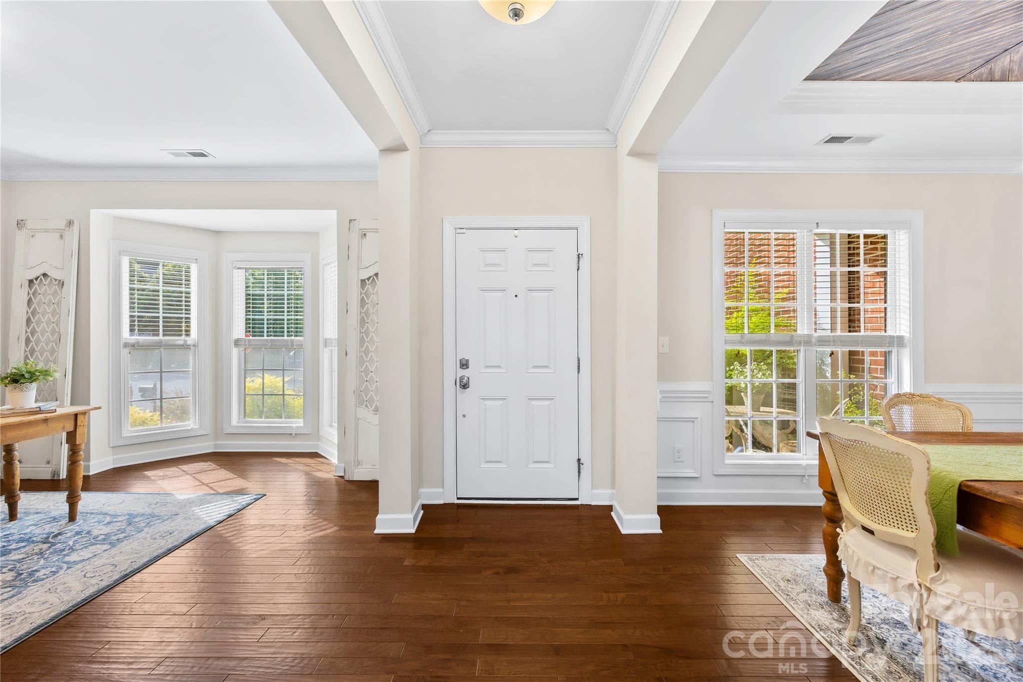 Single Family Residence at 8513 Fairgreen Avenue, Waxhaw, photo 5 of 44