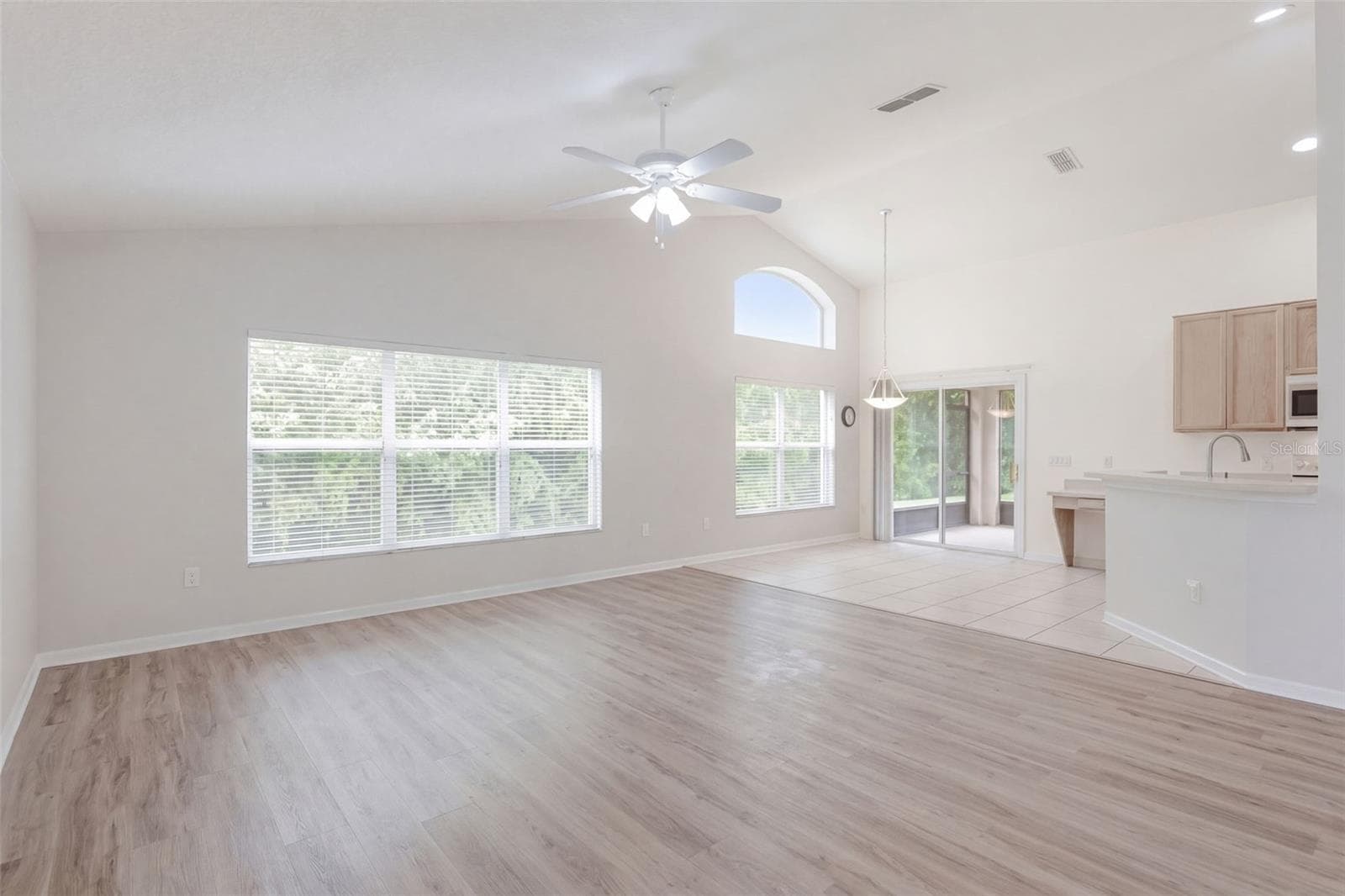Single Family Residence at 3179 STONEHURST CIR, KISSIMMEE, photo 11 of 143