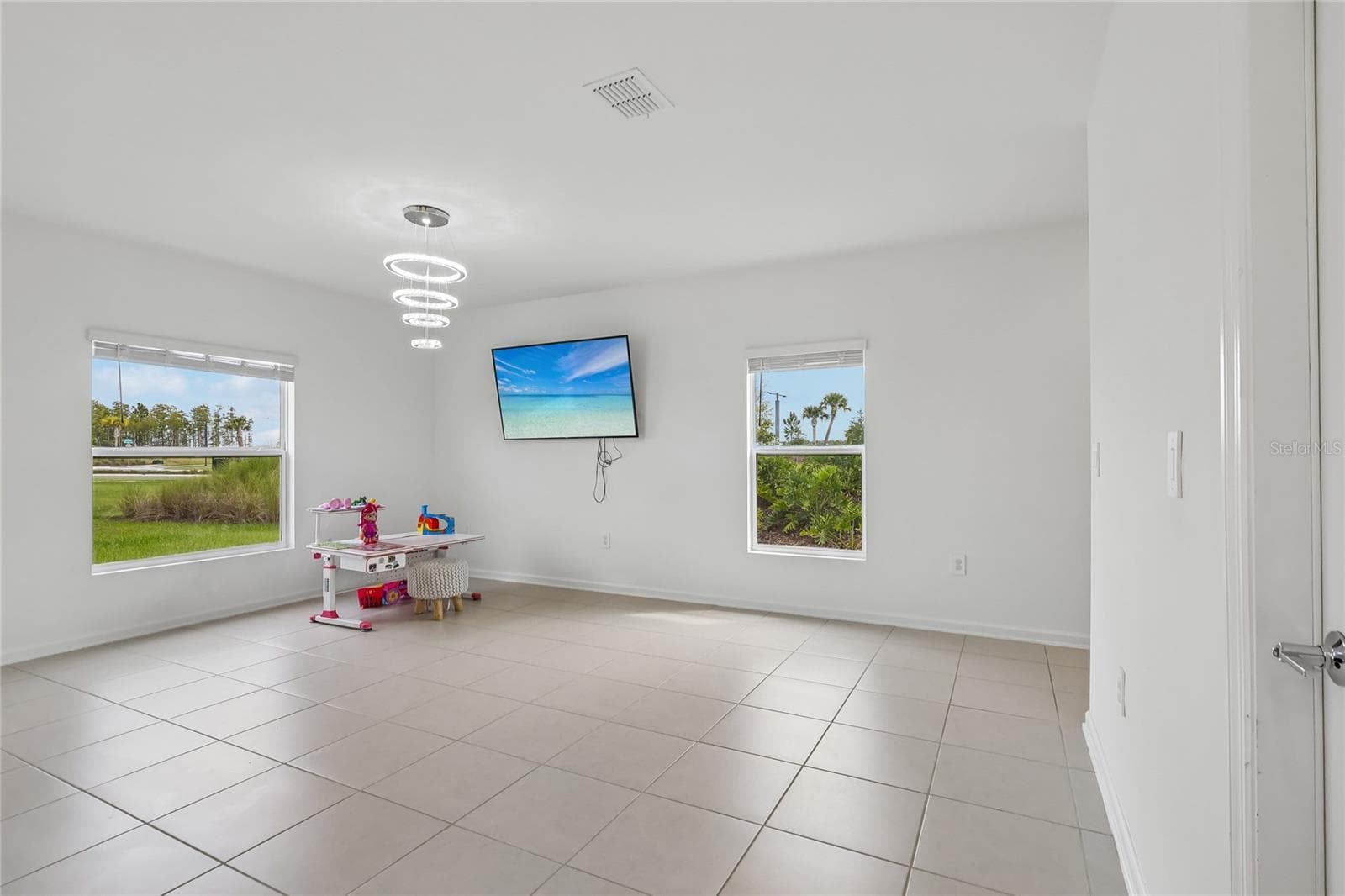 Single Family Residence at 5605 GINGHAM DR, KISSIMMEE, photo 5 of 32