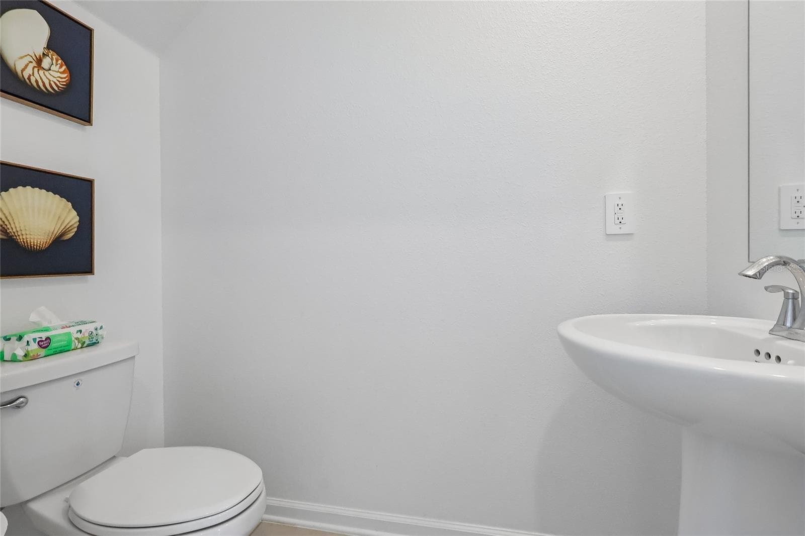 Single Family Residence at 5605 GINGHAM DR, KISSIMMEE, photo 15 of 32