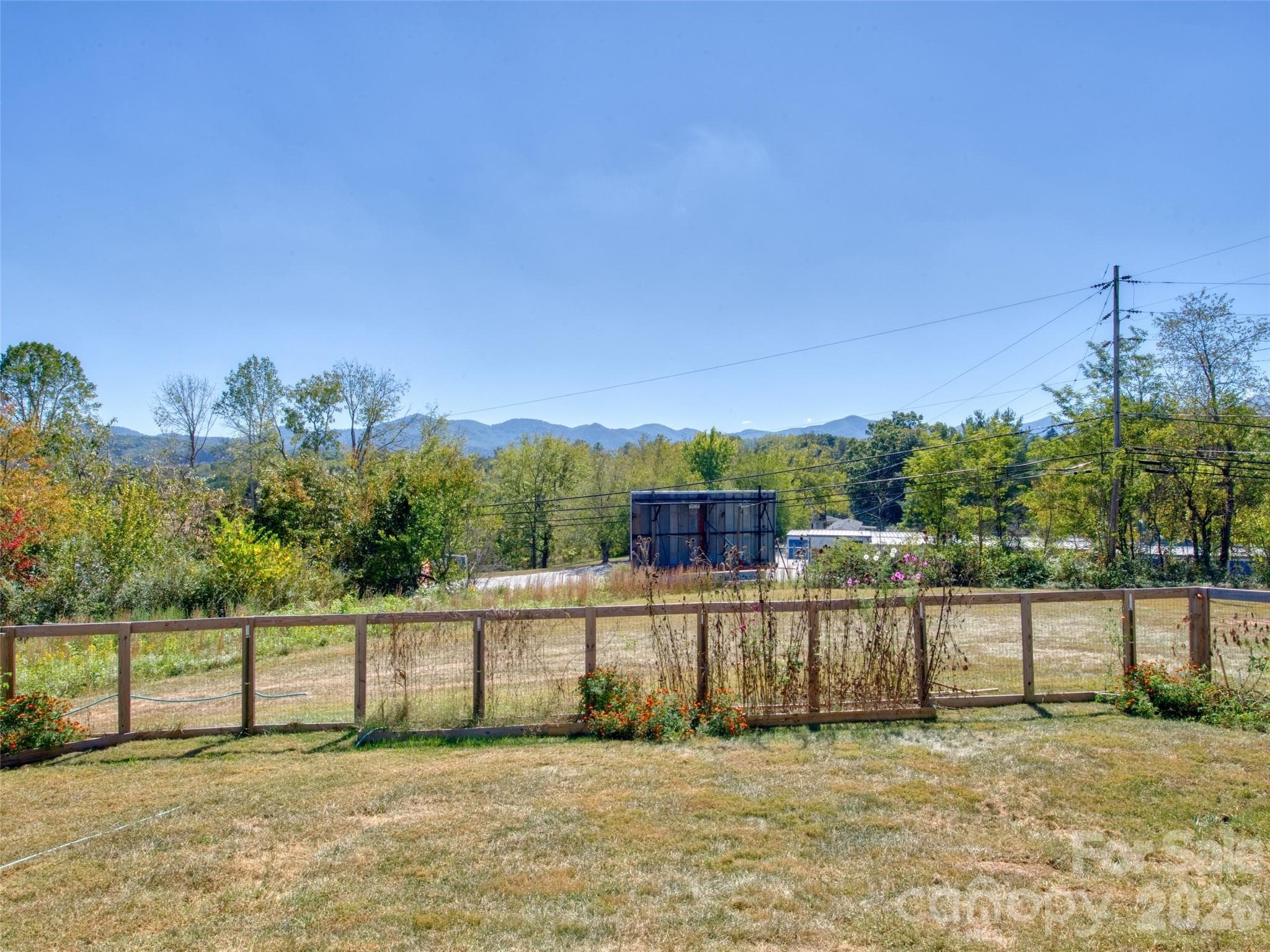 Single Family Residence at 99 Justice Ridge Road, Candler, photo 10 of 33