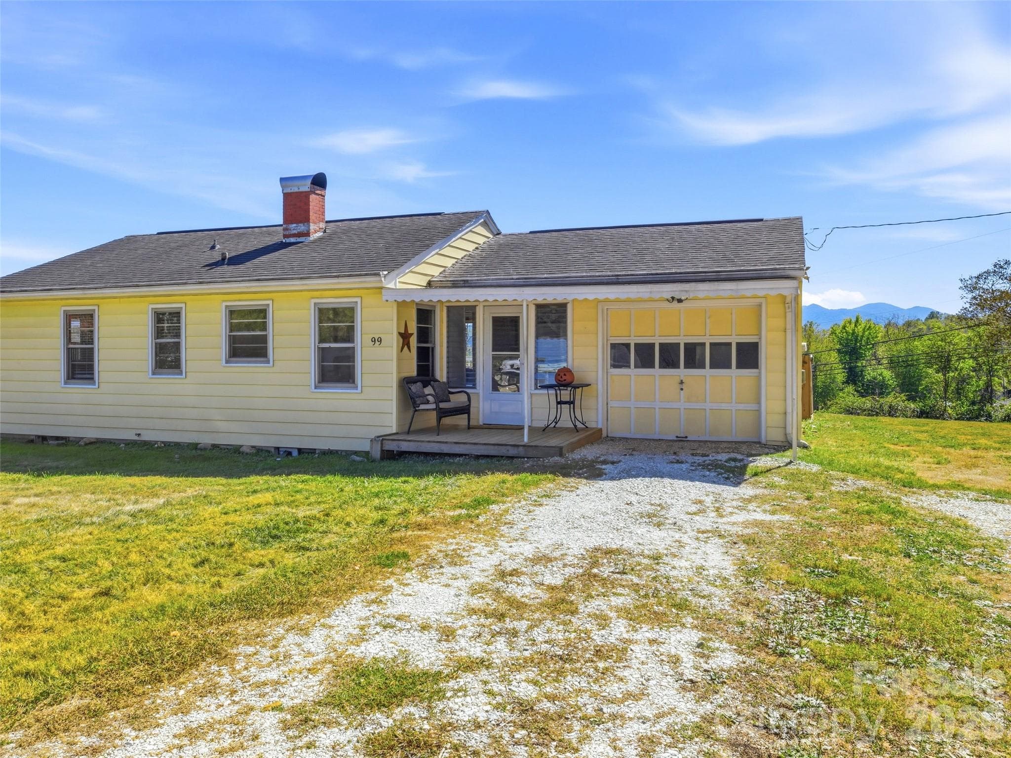Single Family Residence at 99 Justice Ridge Road, Candler, photo 11 of 33
