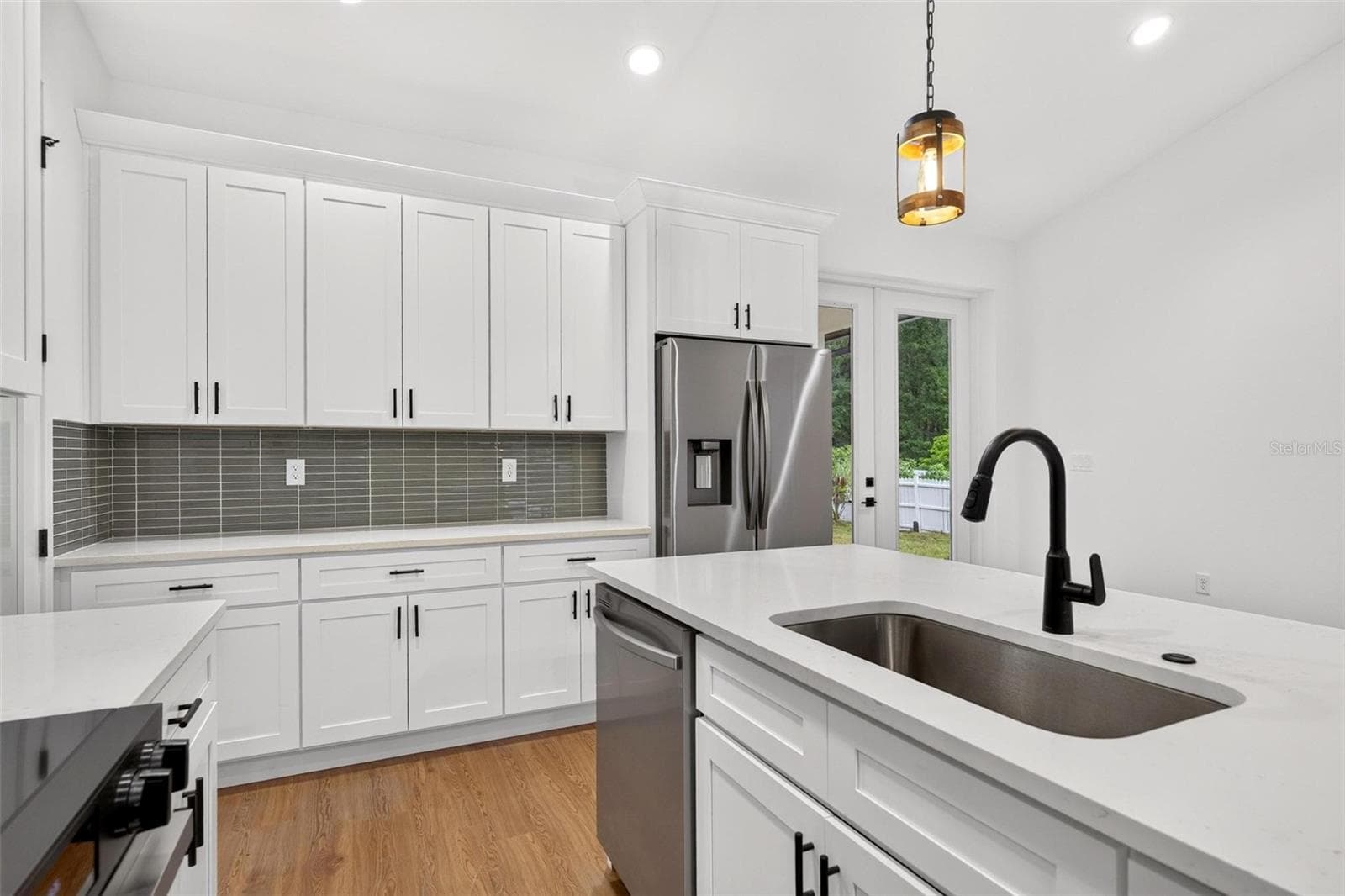 Kitchen - 381 CARRIAGE LN, LADY LAKE