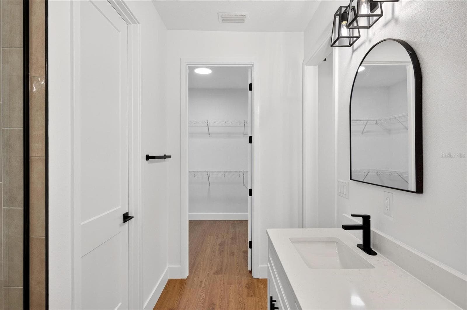 Primary Bathroom - 381 CARRIAGE LN, LADY LAKE