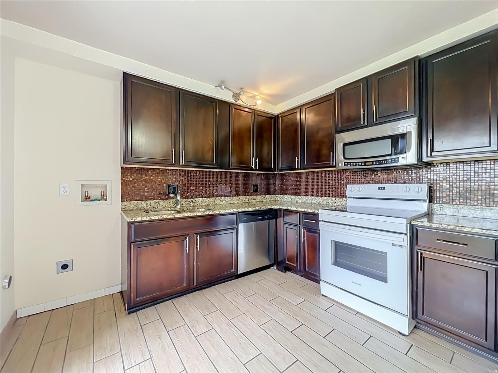 Condominium at 5885 DAHLIA DR #103, ORLANDO, photo 8 of 30