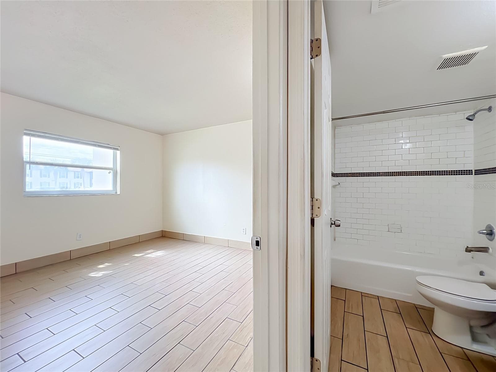 Condominium at 5885 DAHLIA DR #103, ORLANDO, photo 16 of 30