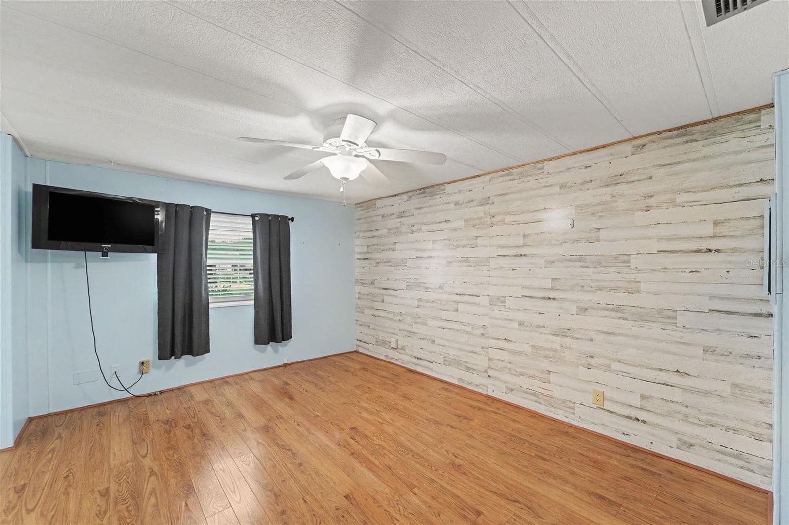 Manufactured Home at 10055 COLLINGWOOD AVE, DADE CITY, photo 21 of 30