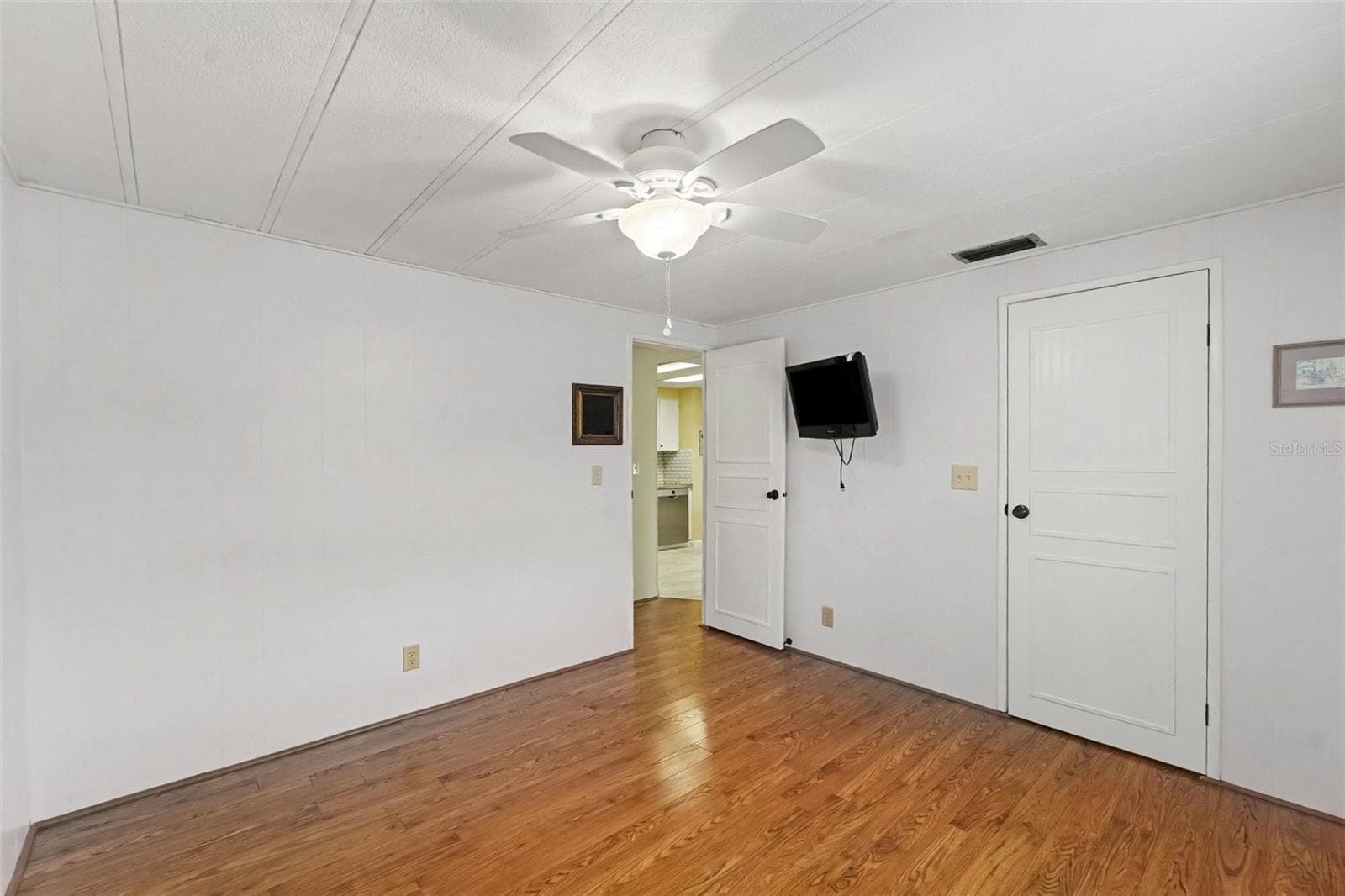 Manufactured Home at 10055 COLLINGWOOD AVE, DADE CITY, photo 24 of 30