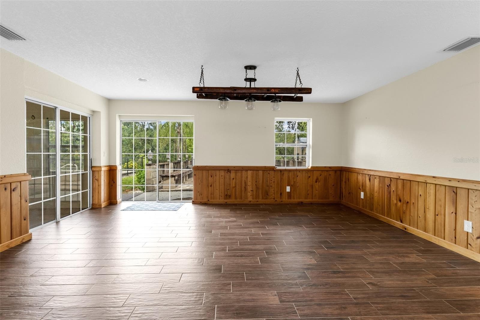 Single Family Residence at 2827 SE CREEKWOOD TER, ARCADIA, photo 11 of 52
