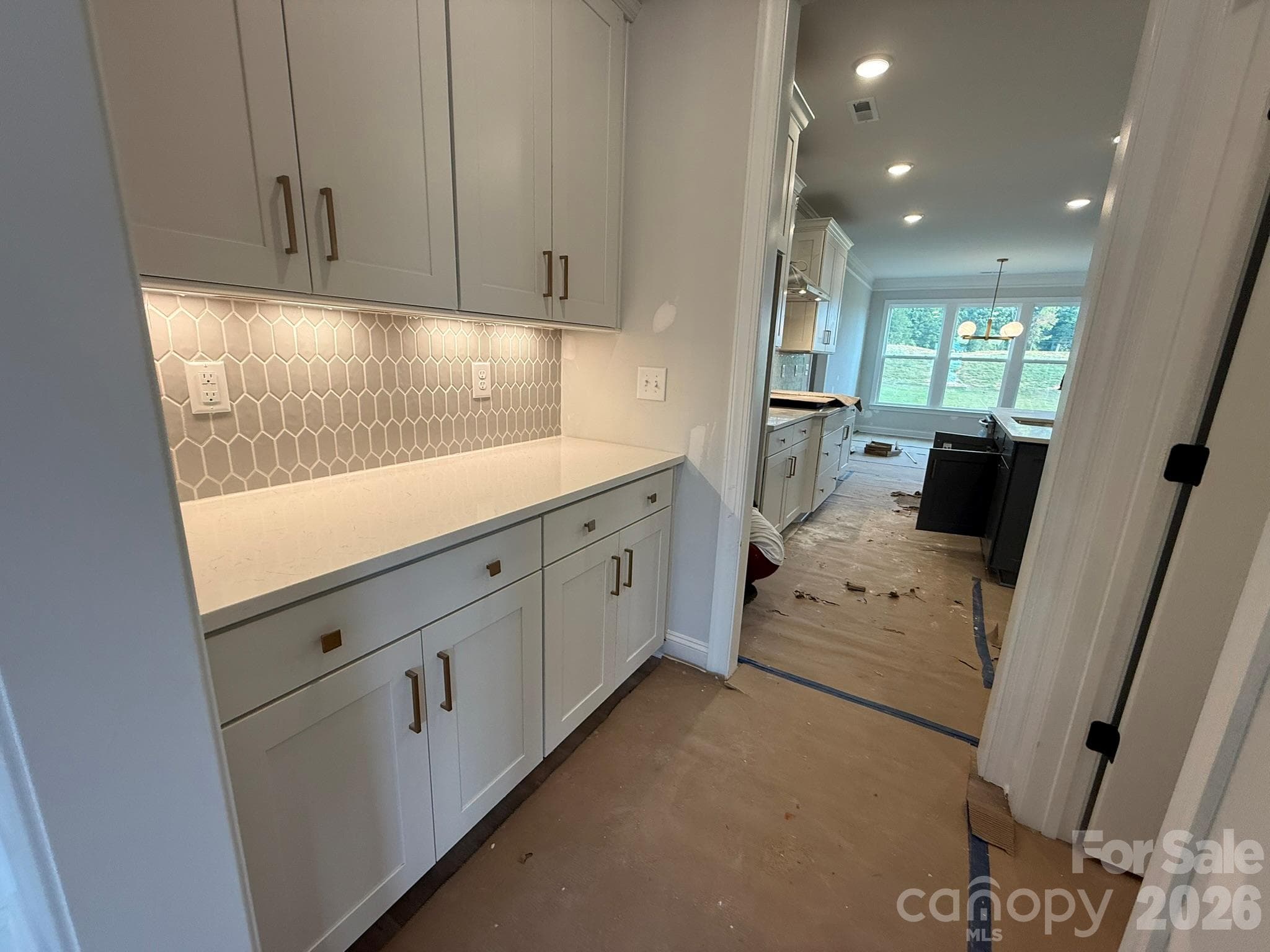 Butlers Pantry - 4487 Blue Mound Court, Stanley