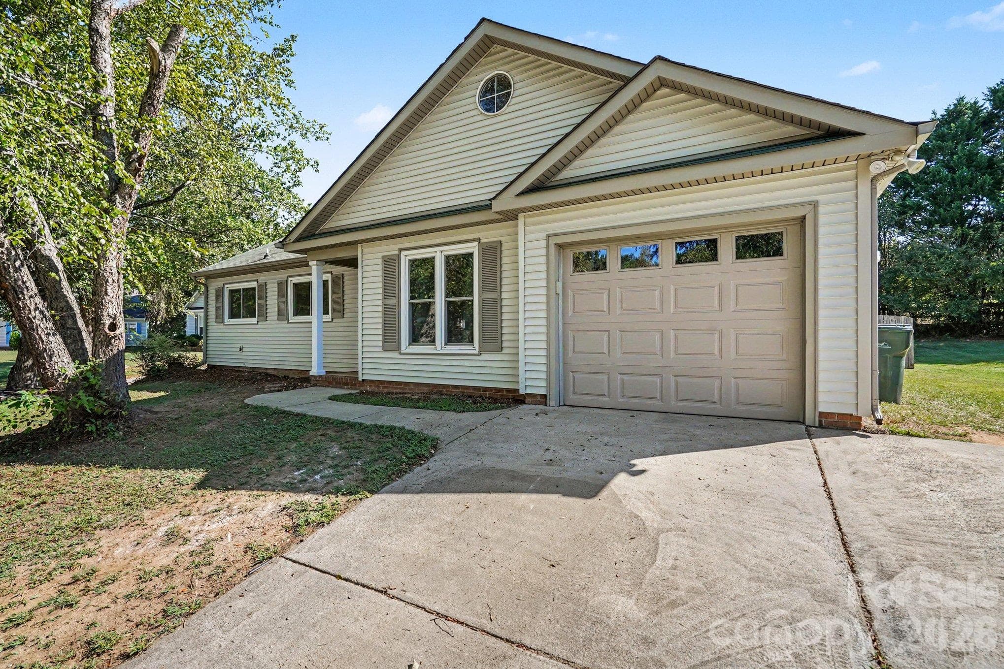 Single Family Residence at 1279 Willowbreeze Court SW, Concord, photo 4 of 24