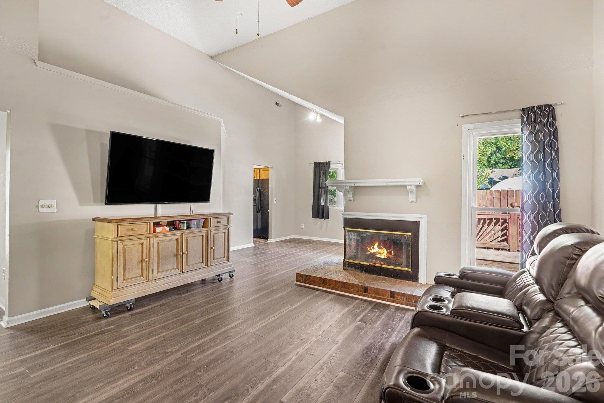 Single Family Residence at 1279 Willowbreeze Court SW, Concord, photo 10 of 24