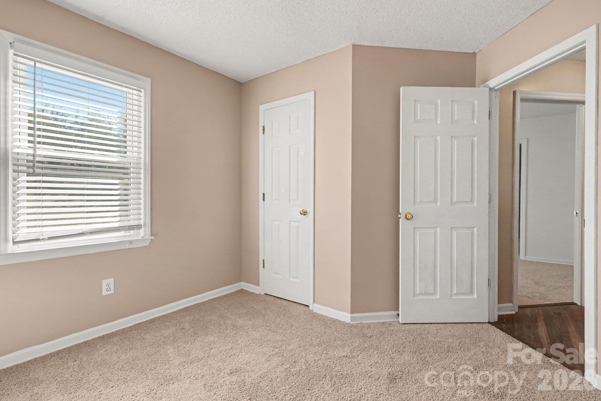Single Family Residence at 1279 Willowbreeze Court SW, Concord, photo 16 of 24