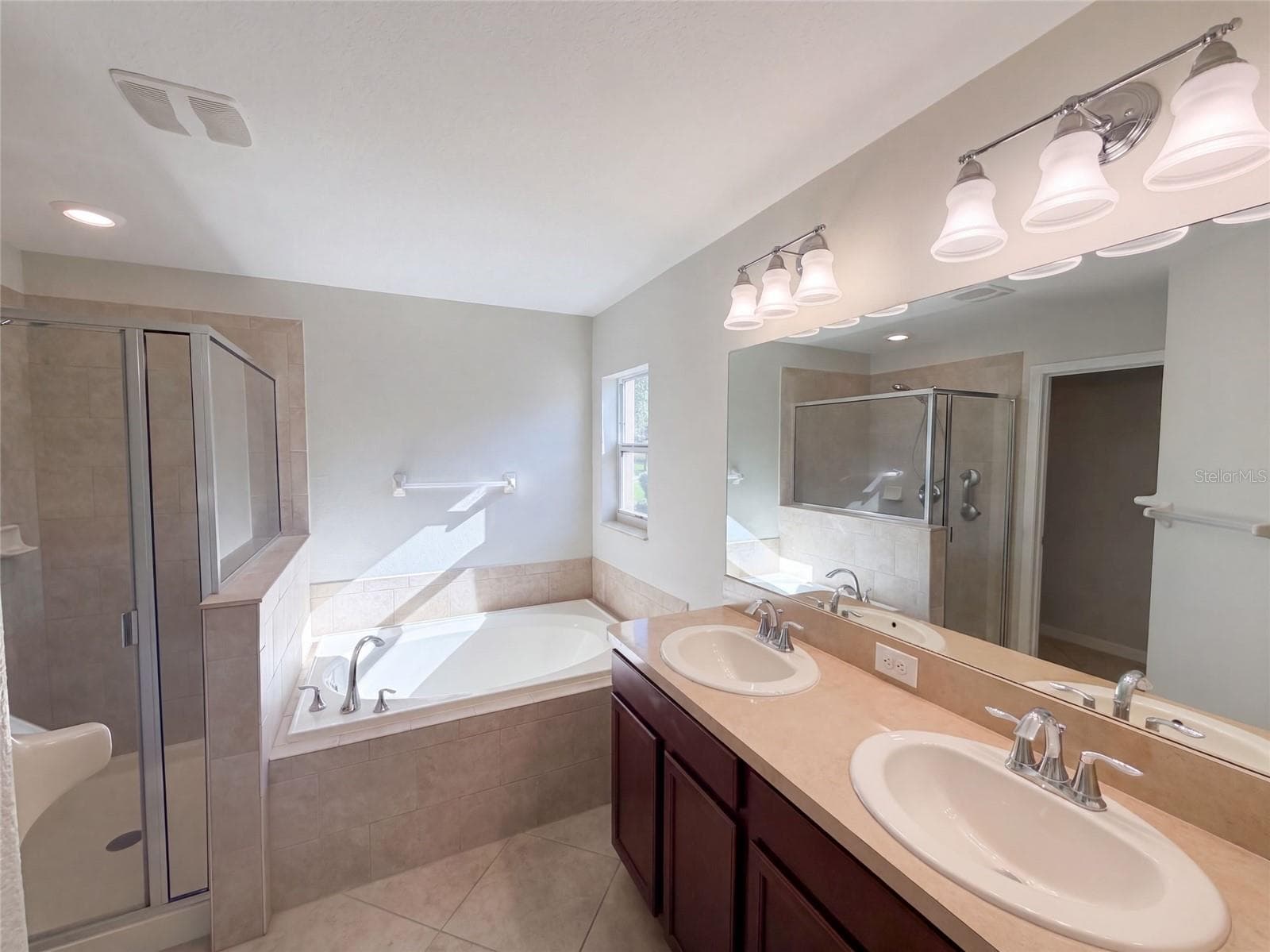 Single Family Residence at 10080 TOLMAN DR, HUDSON, photo 13 of 18