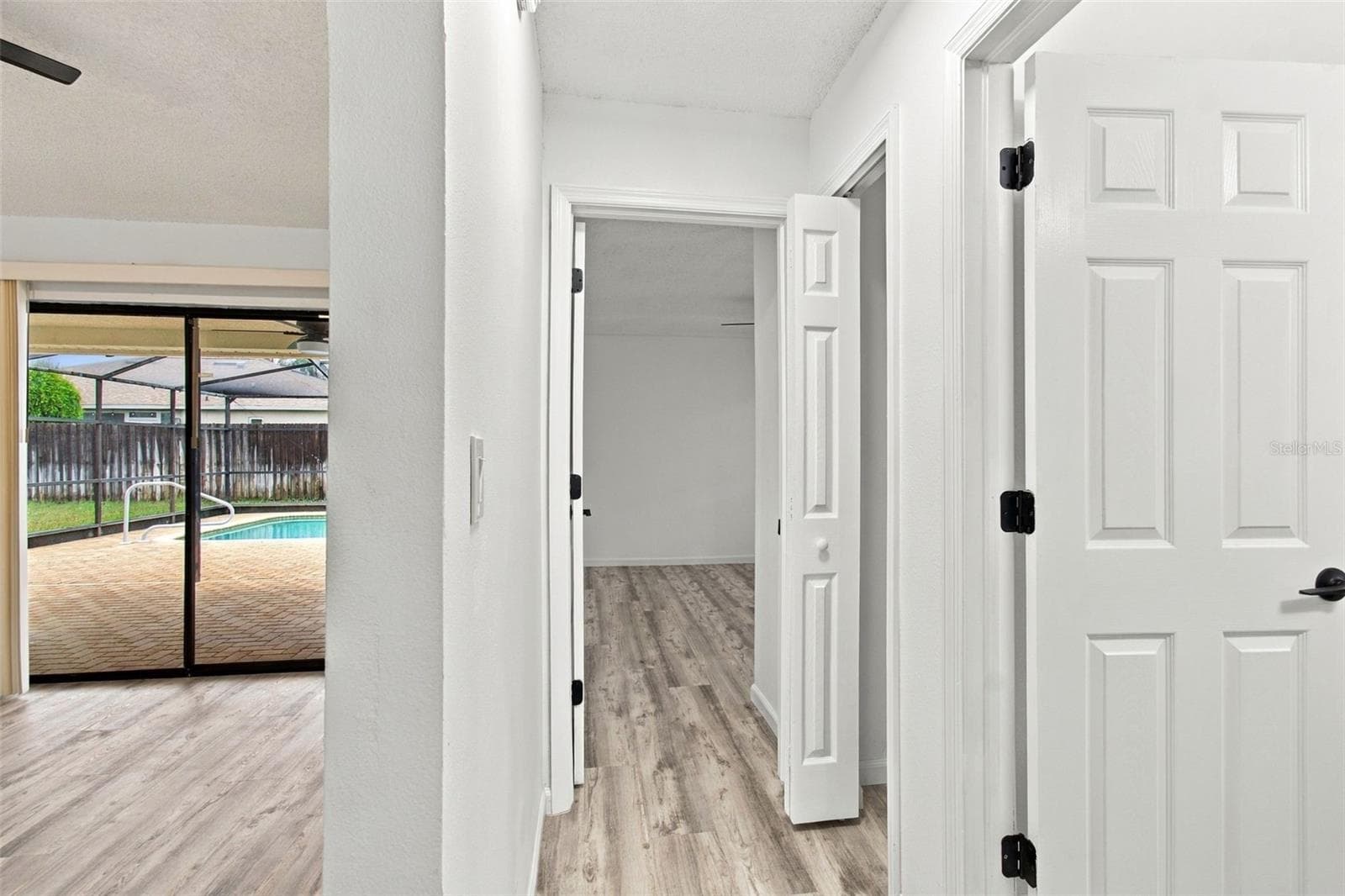 Single Family Residence at 8075 SHALOM DR, SPRING HILL, photo 17 of 40