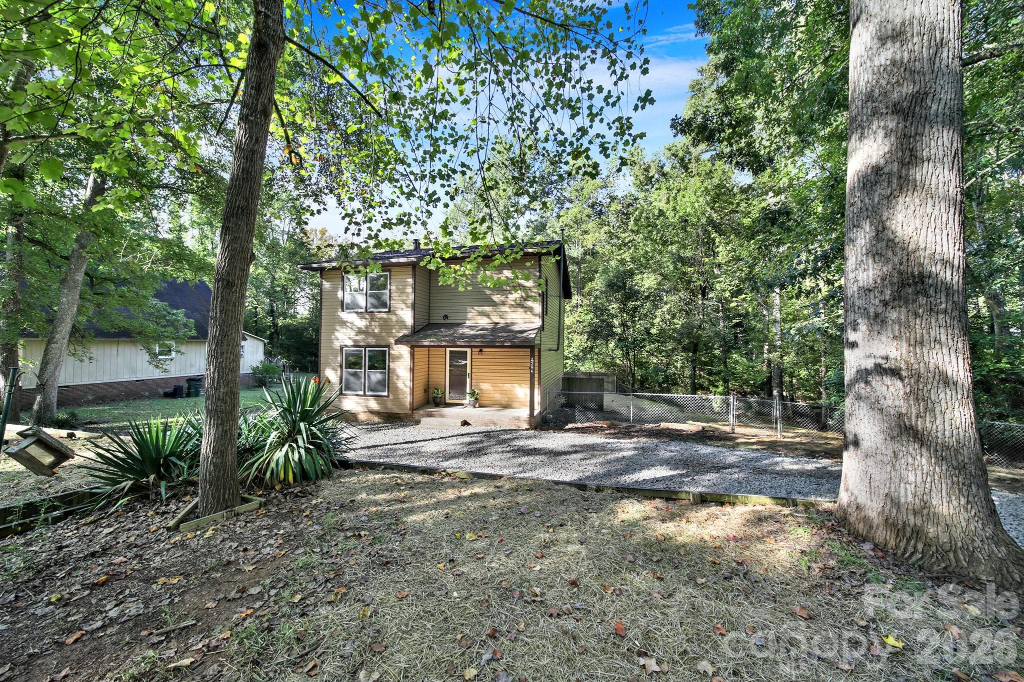 Single Family Residence at 2504 Downey Drive, Lancaster, photo 2 of 29