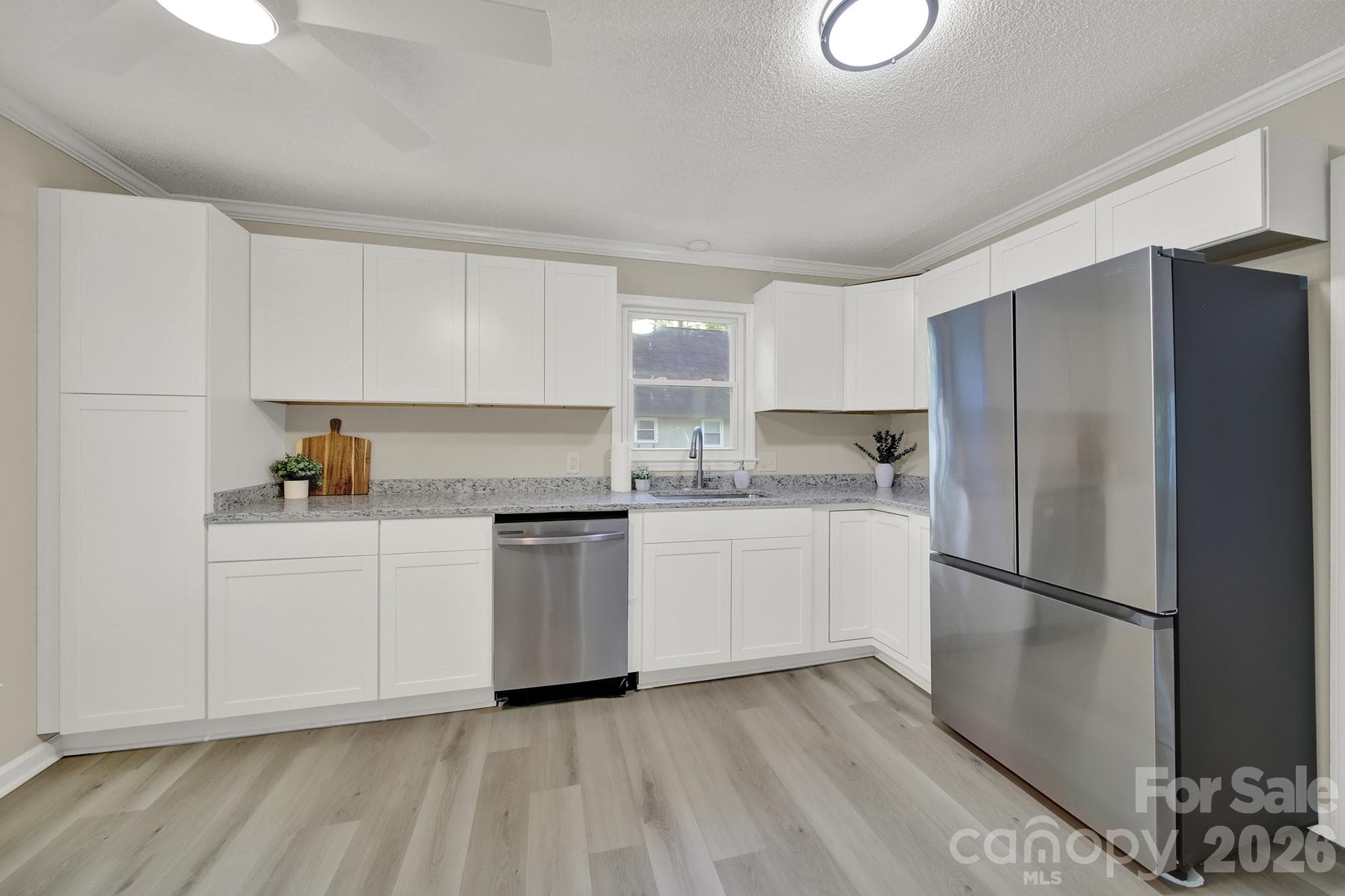 Single Family Residence at 2504 Downey Drive, Lancaster, photo 17 of 29