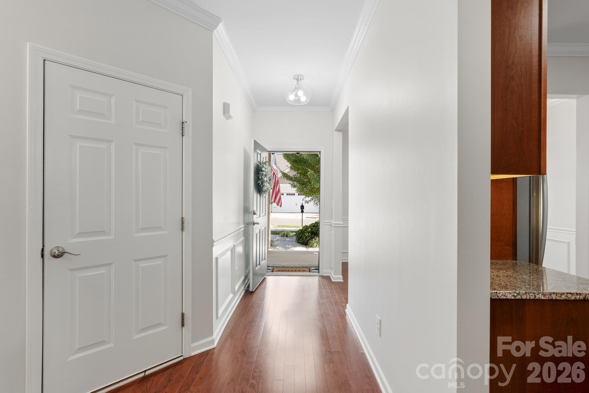 Single Family Residence at 24526 Blue Heron Circle, Lancaster, photo 6 of 42