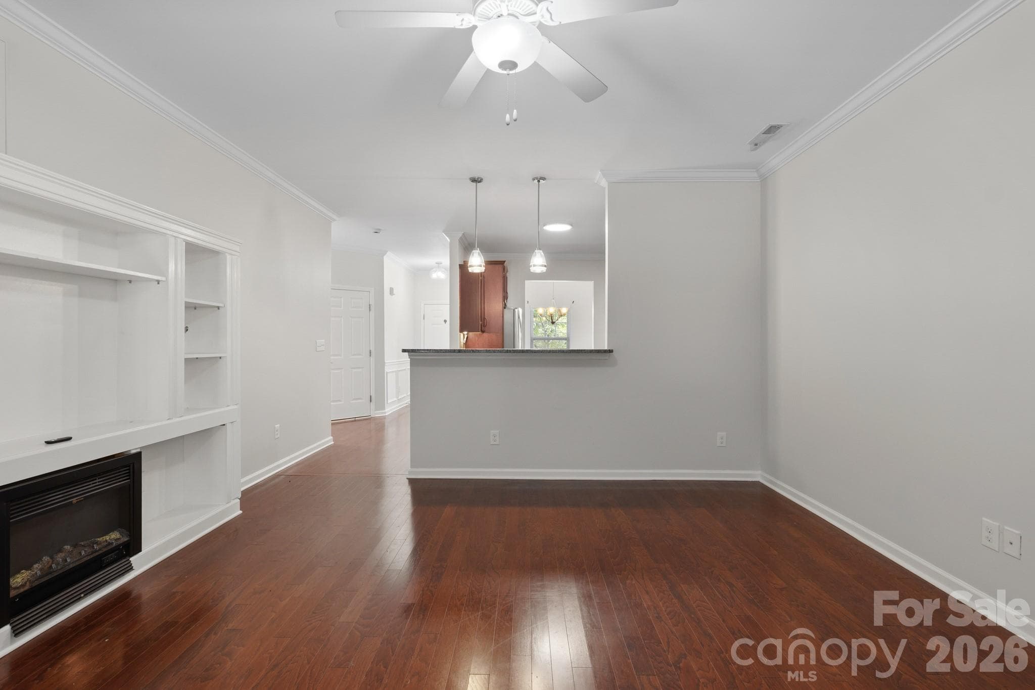 Single Family Residence at 24526 Blue Heron Circle, Lancaster, photo 18 of 42