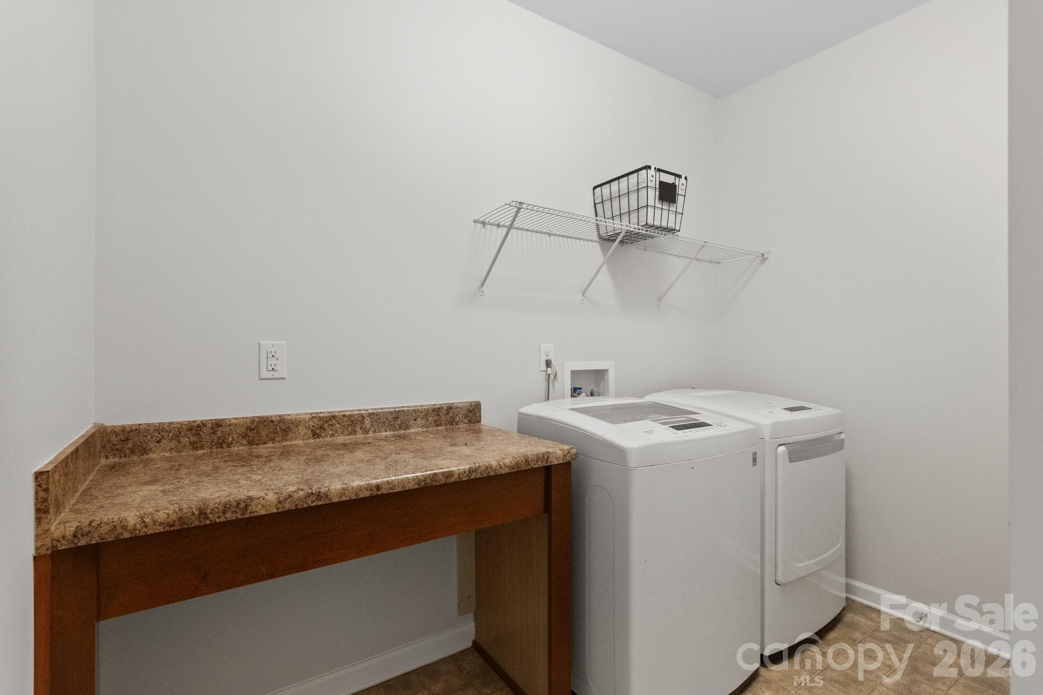 Laundry room - 24526 Blue Heron Circle, Lancaster