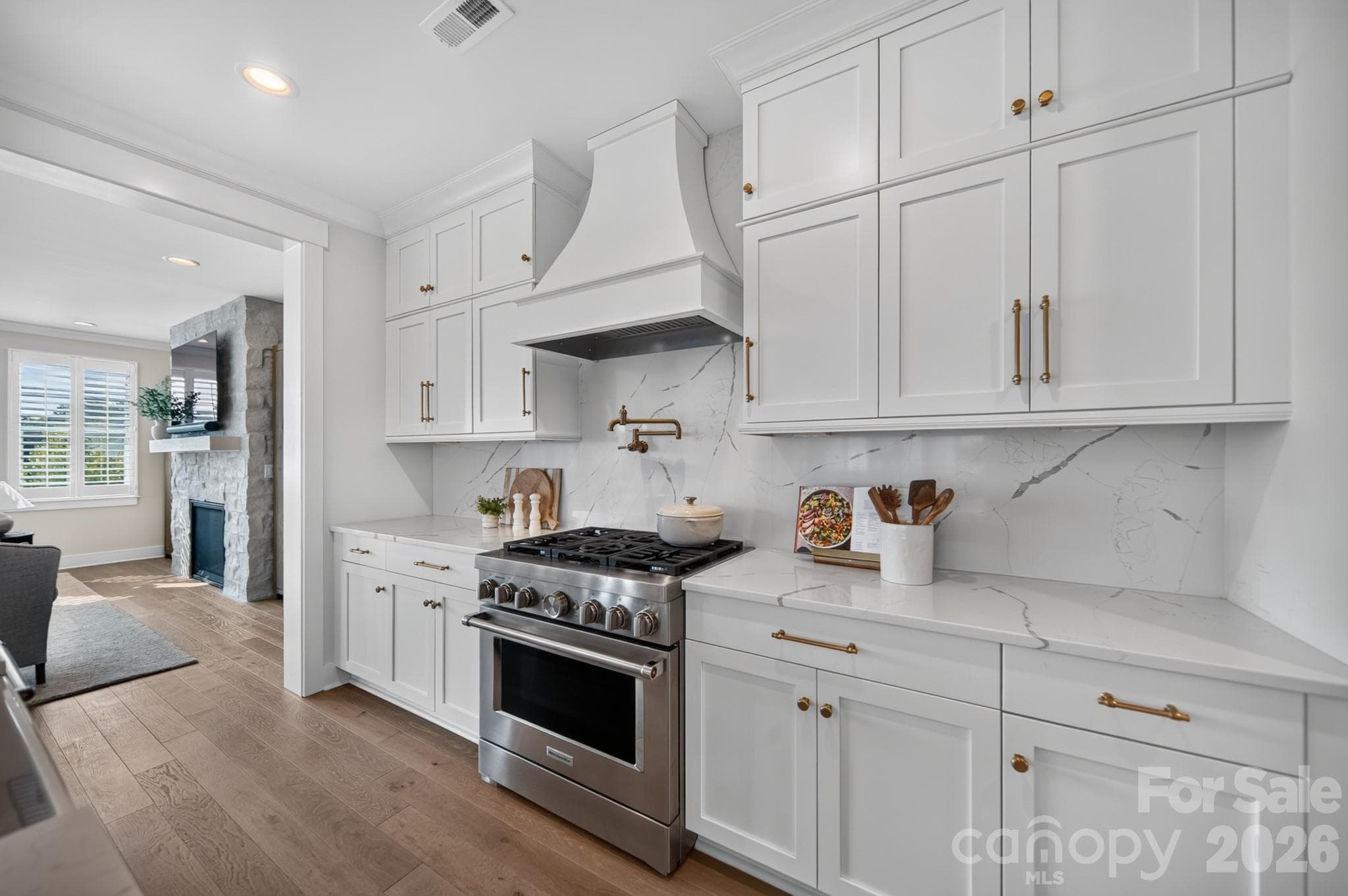 Single Family Residence at 5575 Arden Mill Drive, Fort Mill, photo 10 of 48