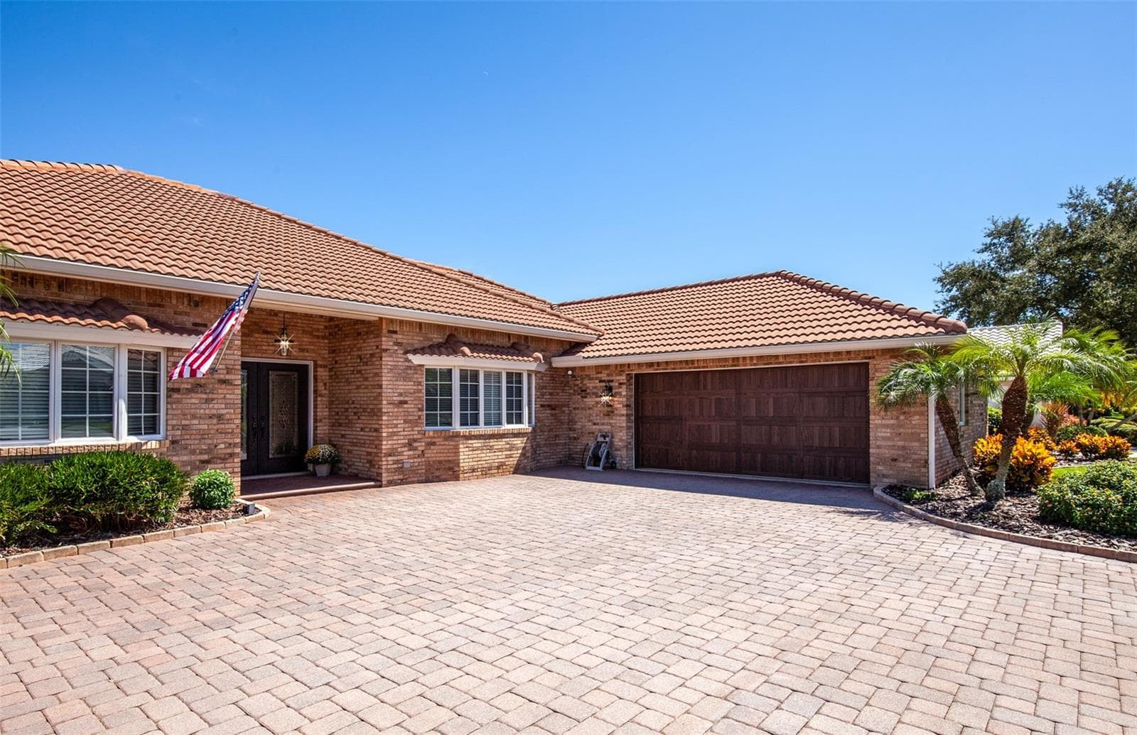 Single Family Residence at 810 CARNOUSTIE DR, VENICE, photo 10 of 77