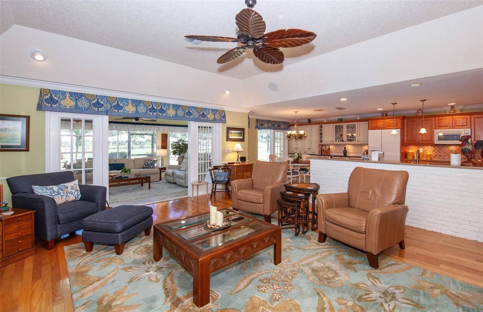 Single Family Residence at 810 CARNOUSTIE DR, VENICE, photo 19 of 77