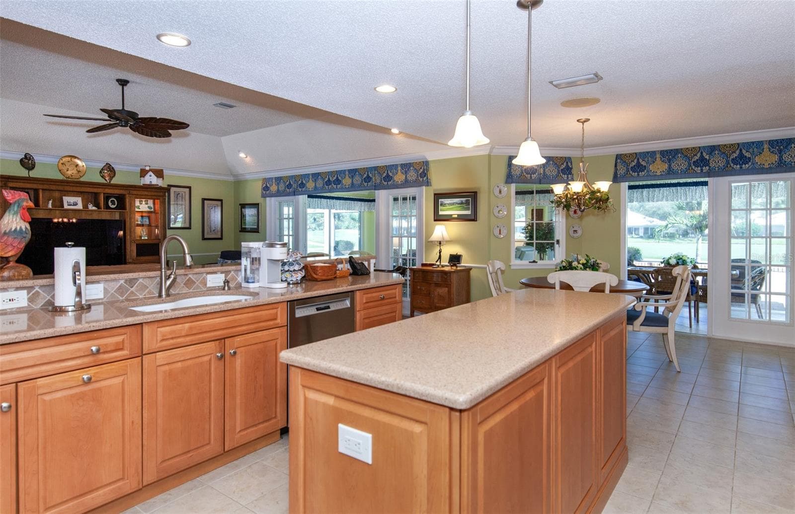 Single Family Residence at 810 CARNOUSTIE DR, VENICE, photo 27 of 77
