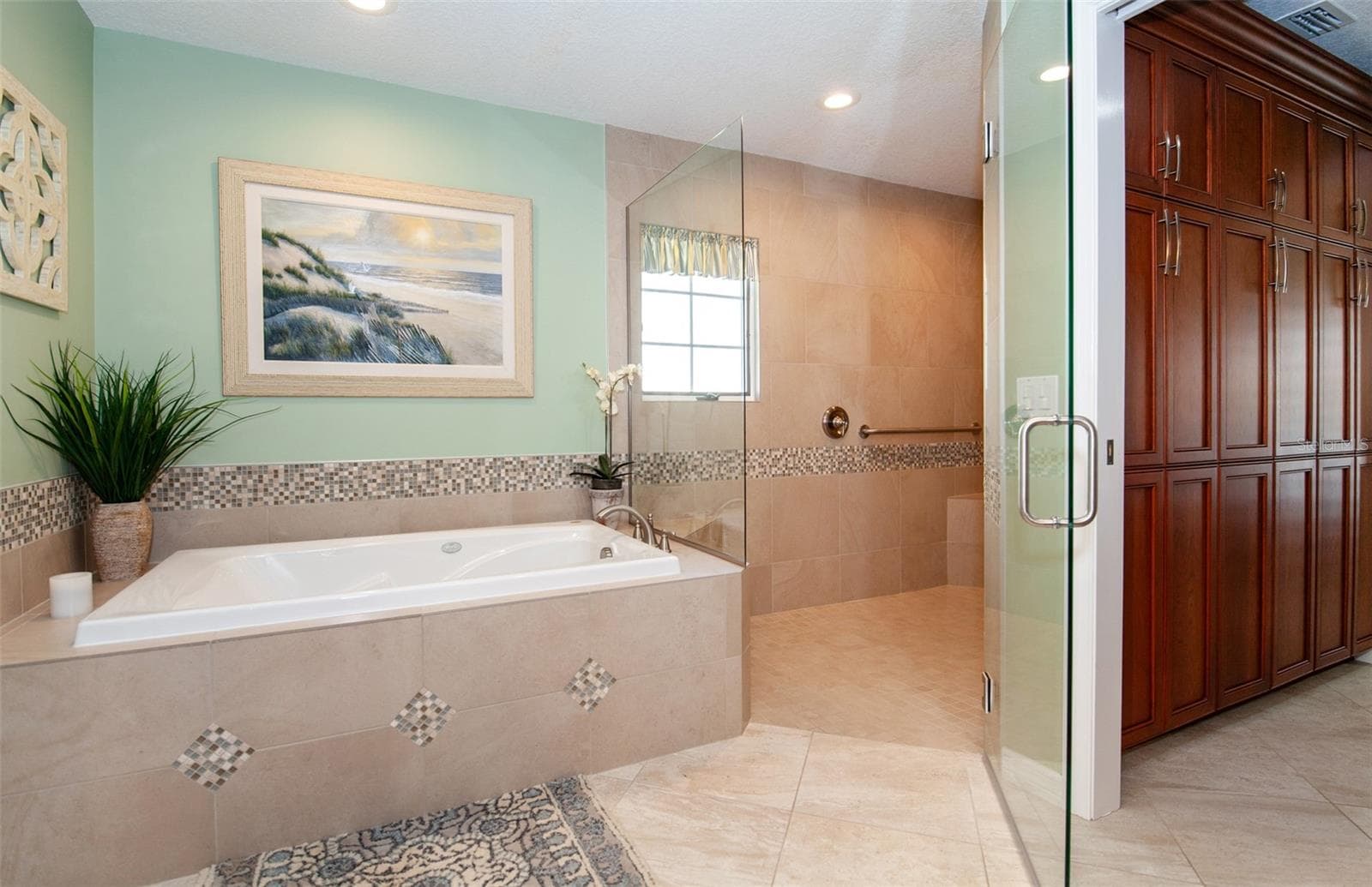 Single Family Residence at 810 CARNOUSTIE DR, VENICE, photo 42 of 77