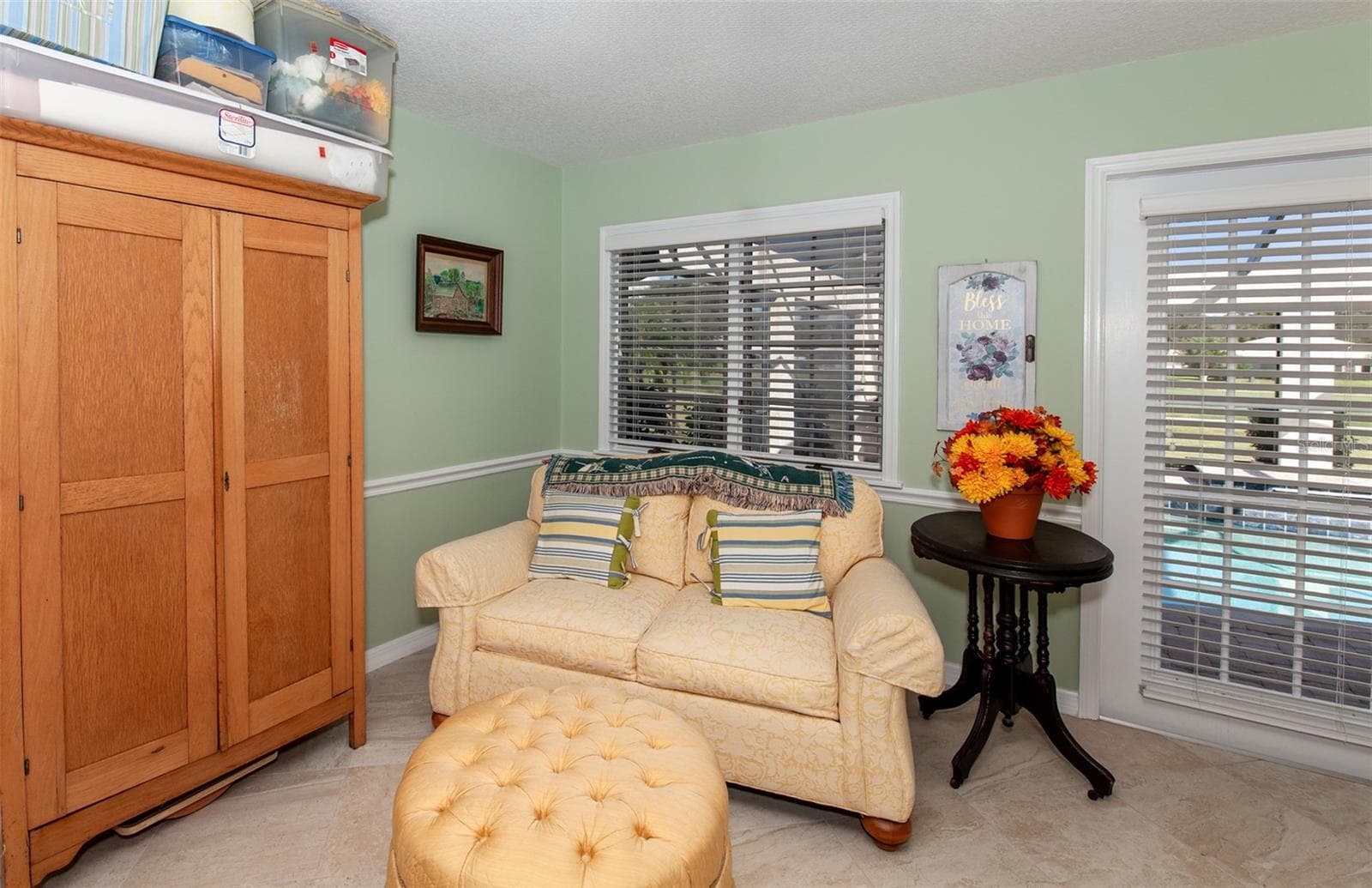 Multi purpose room off the primary bedroom - 810 CARNOUSTIE DR, VENICE